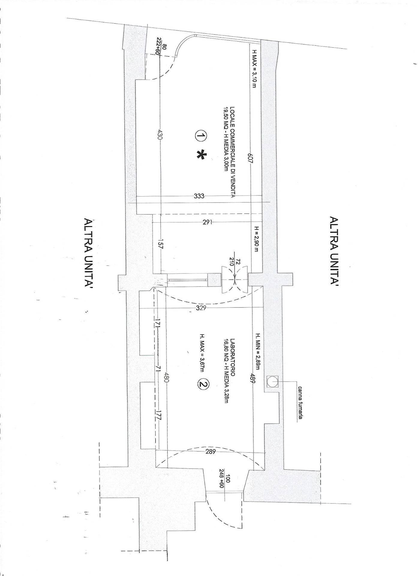 Immagine 17 di Attività commerciale in vendita  in Via San Massimo 5 a Torino