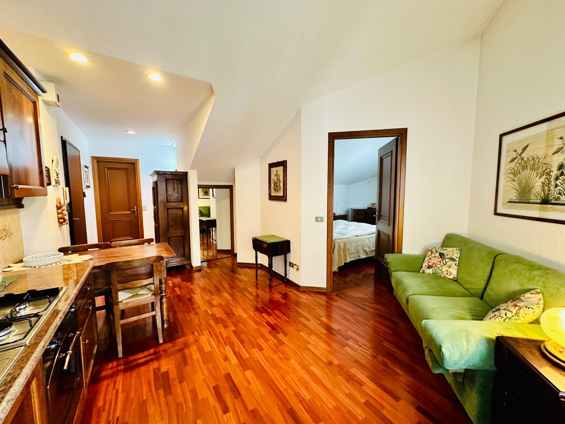 Immagine 7 di Appartamento in vendita  in via Medail 74 a Bardonecchia