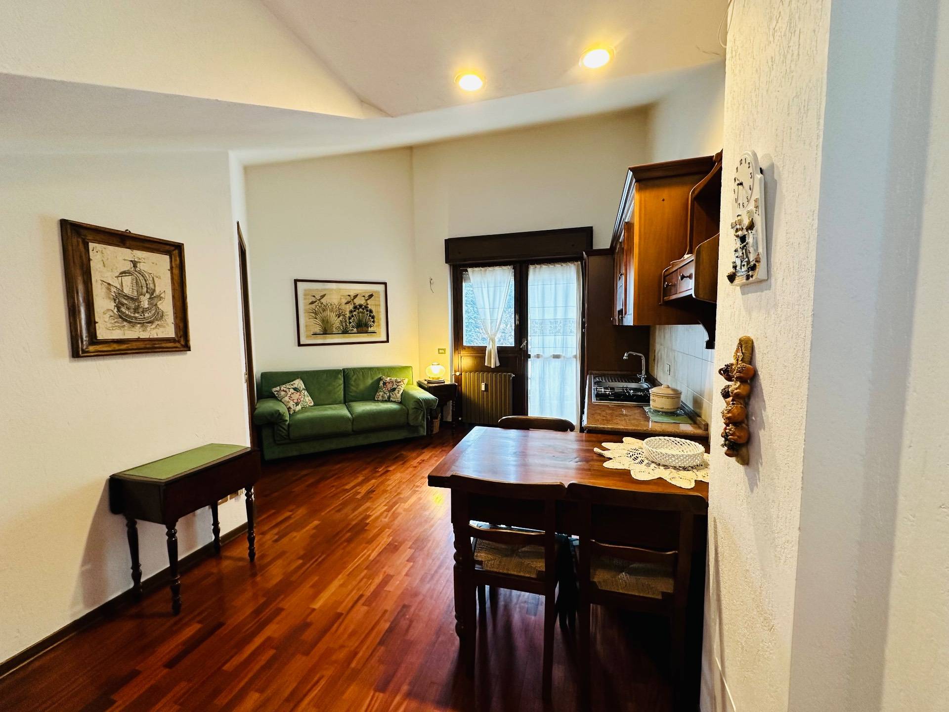 Immagine 8 di Appartamento in vendita  in via Medail 74 a Bardonecchia