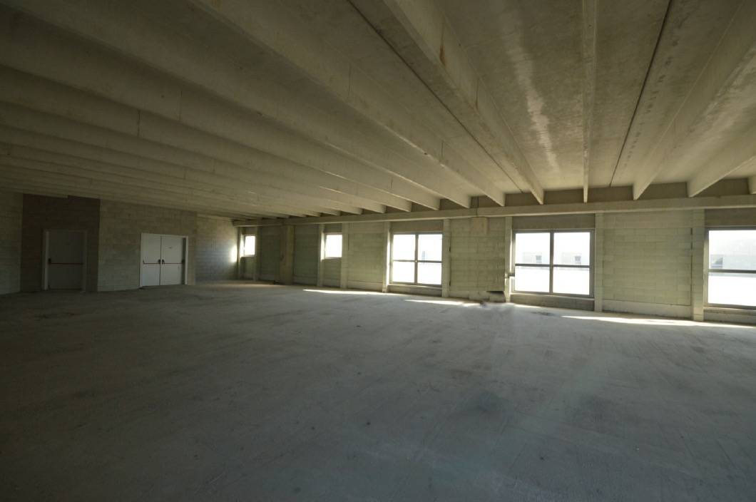 Immagine 7 di Locale commerciale in affitto  in Corso Canonico Giuseppe Allamano 60 a Grugliasco