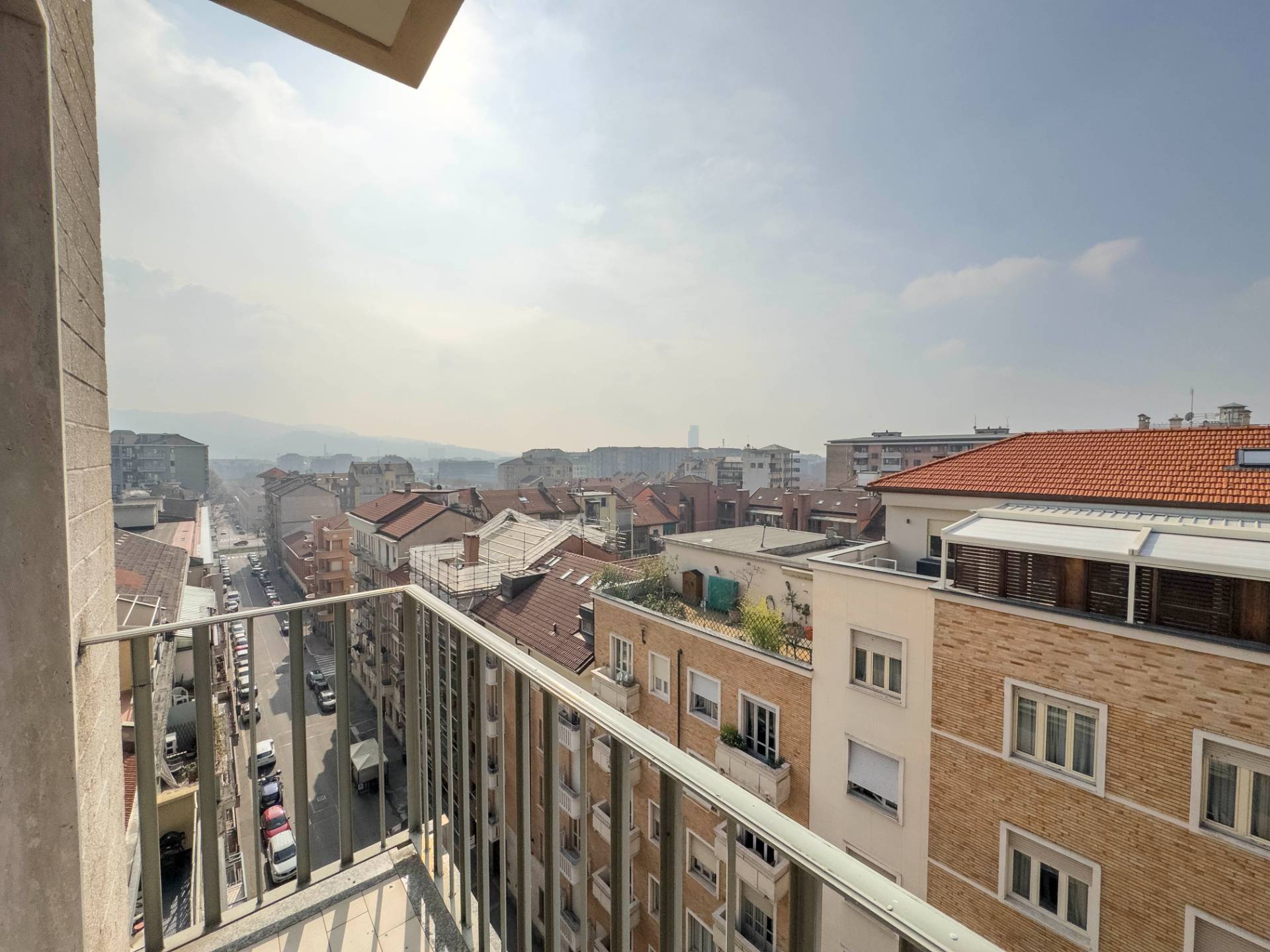 Immagine 9 di Appartamento in affitto  in Corso Re Umberto a Torino