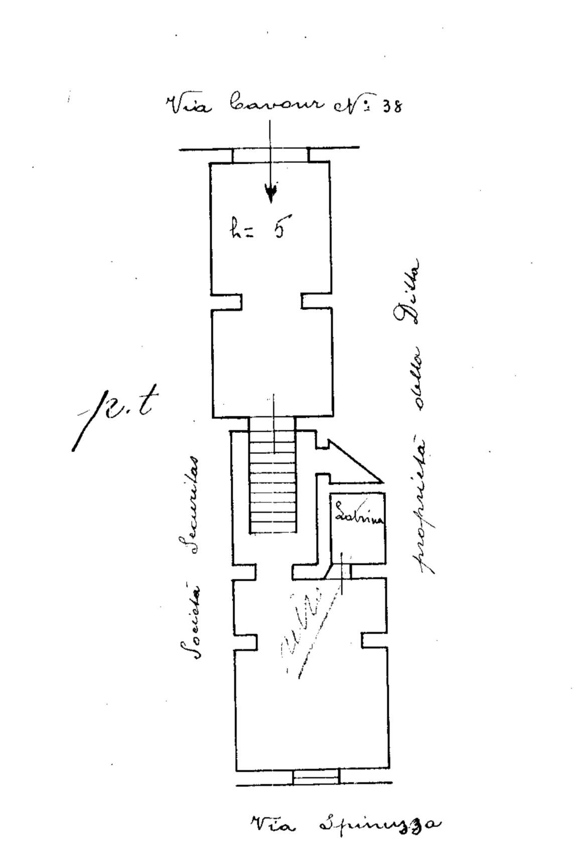 Immagine 16 di Locale commerciale in vendita  in Via Camillo Cavour 38 a Palermo