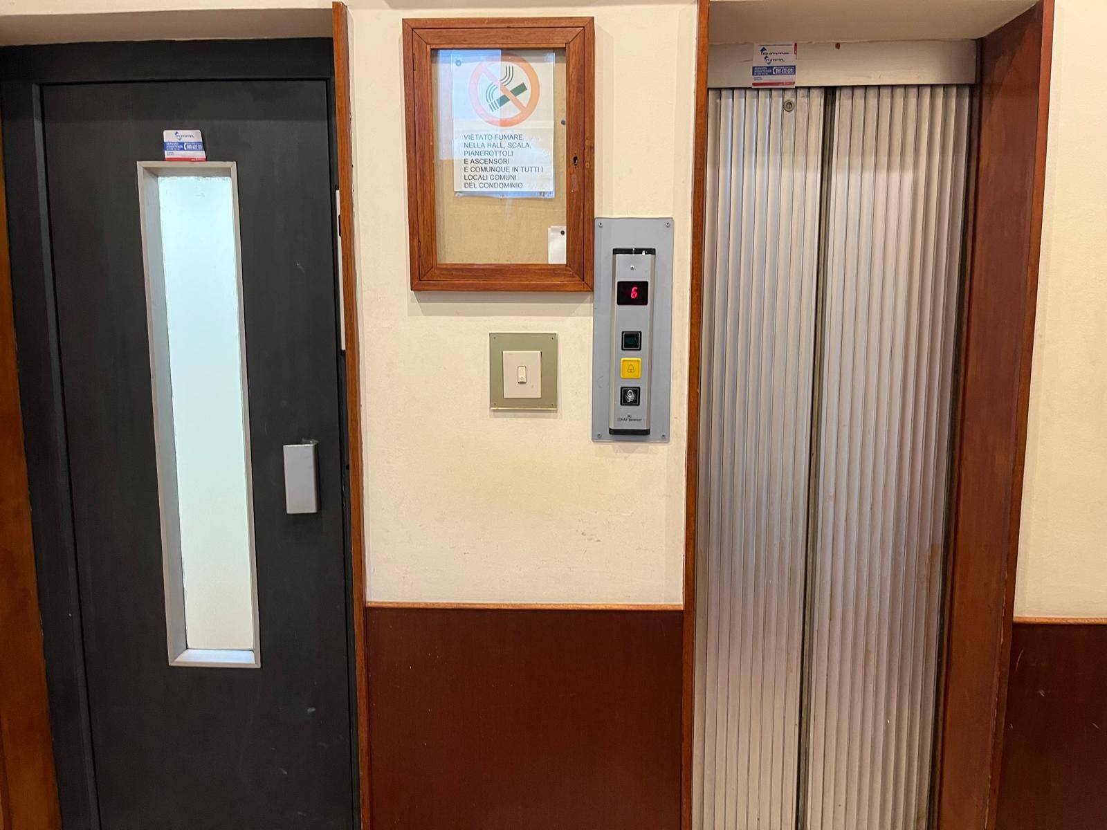 Immagine 52 di Appartamento in vendita  in VIA UMBERTO GIORDANO 7 a Palermo