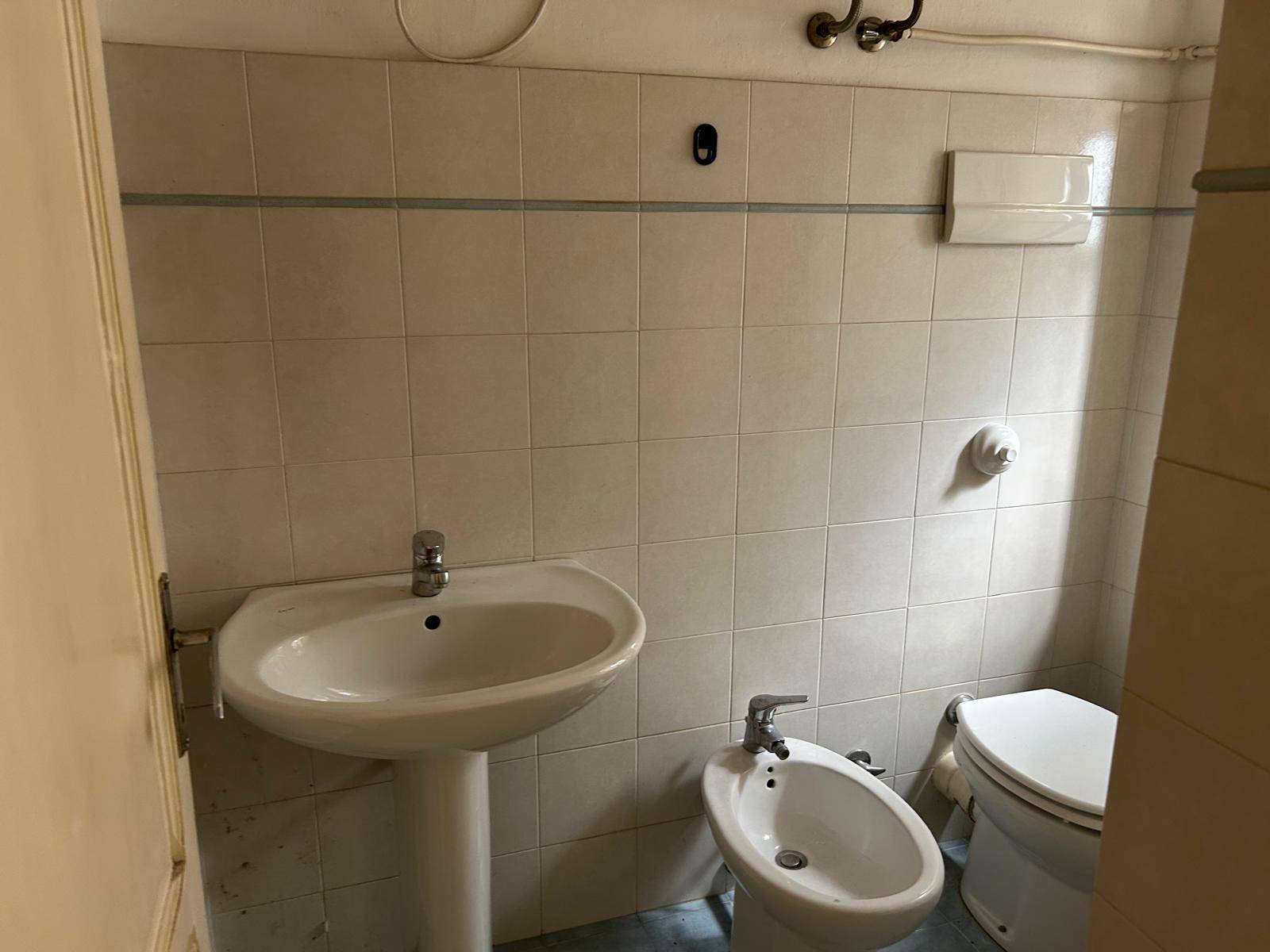 Immagine 17 di Ufficio in affitto  in Via Giuseppe De Spuches 4 a Palermo