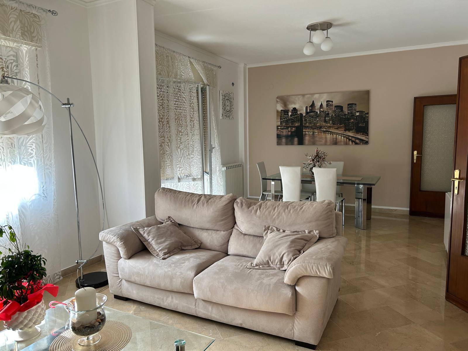 Immagine 13 di Appartamento in vendita  in VIA VERONICA GAMBARA 6 a Palermo