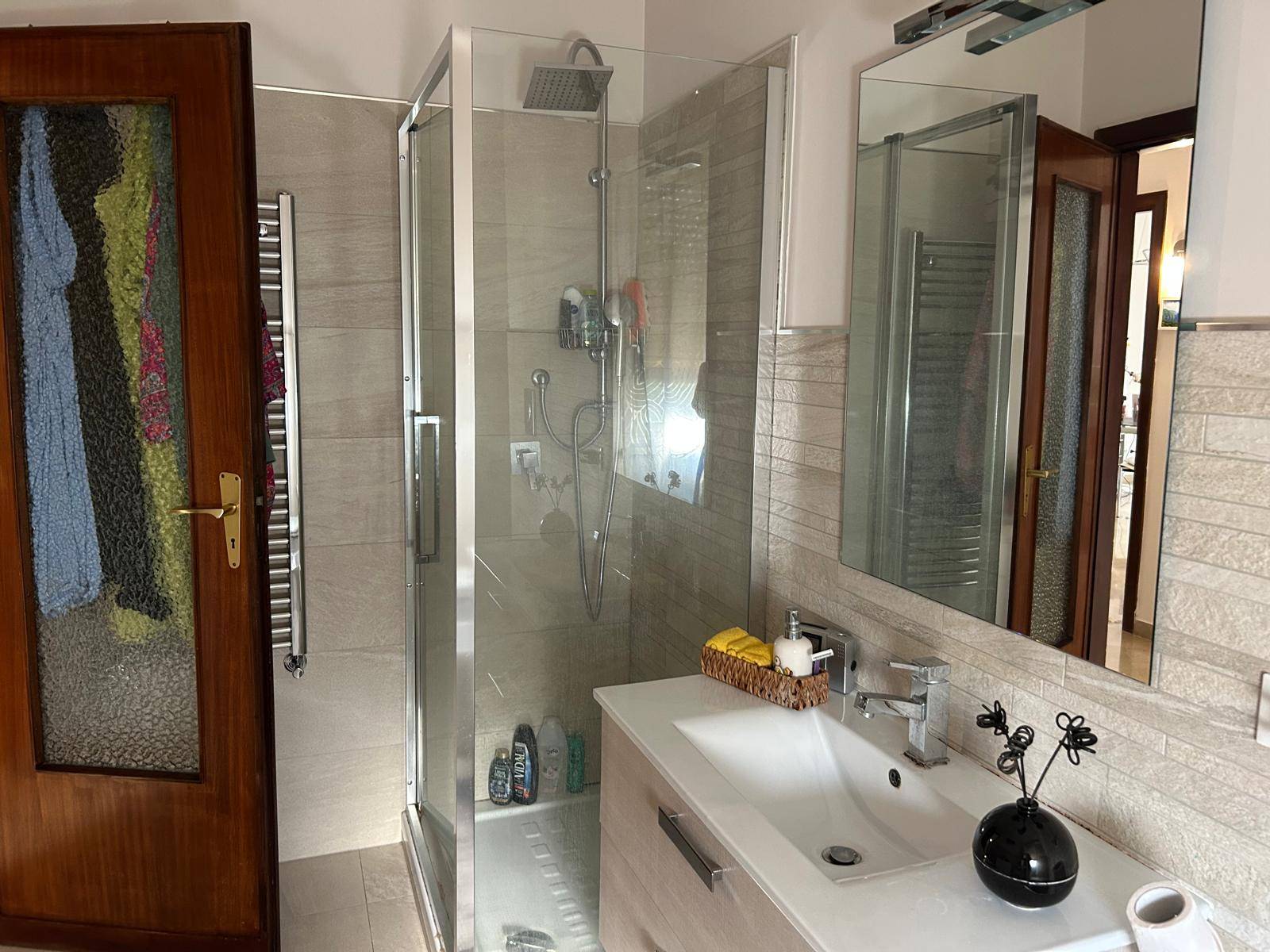 Immagine 42 di Appartamento in vendita  in VIA VERONICA GAMBARA 6 a Palermo