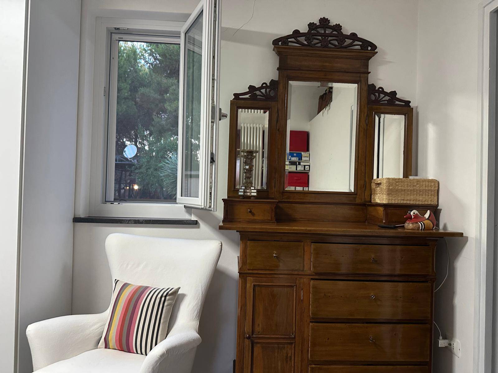 Immagine 37 di Villa in vendita  in CONTRADA OLIASTRELLO snc a Ustica