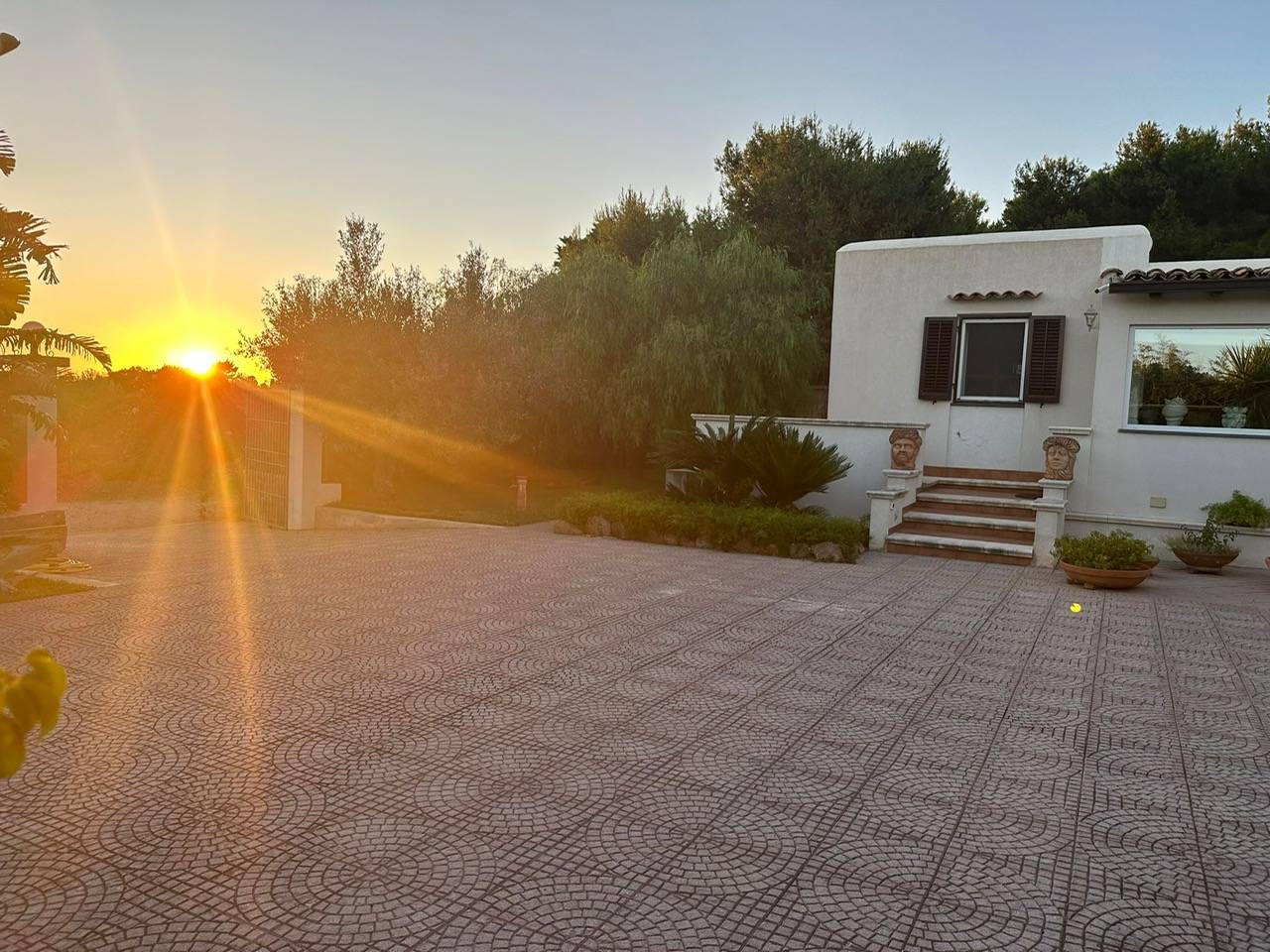 Immagine 45 di Villa in vendita  in CONTRADA OLIASTRELLO snc a Ustica