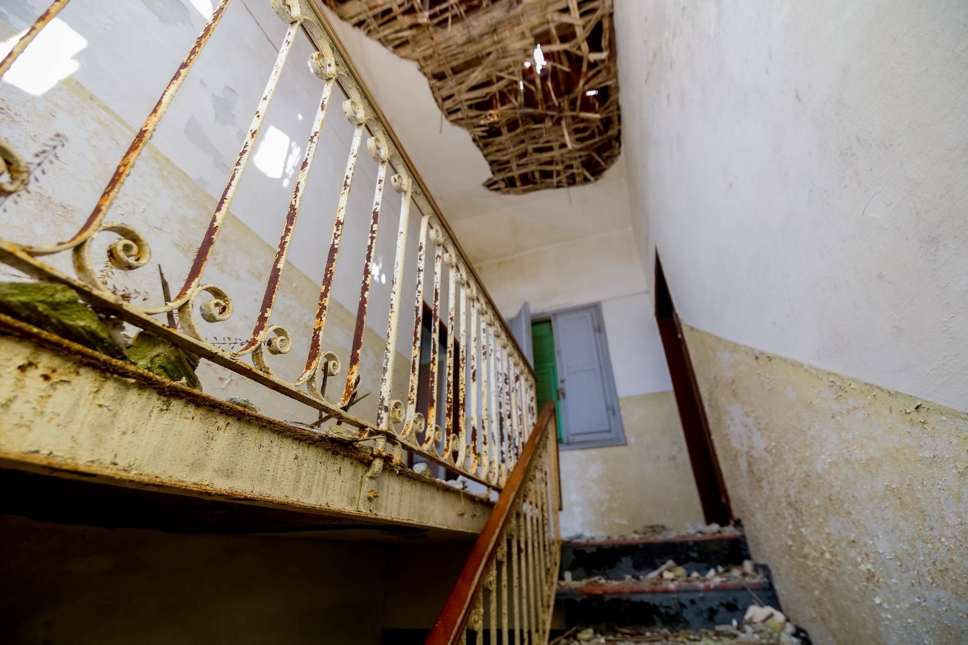 Immagine 13 di Villa in vendita  in VIA CAV. FELICE COGORNO 295 a Avegno