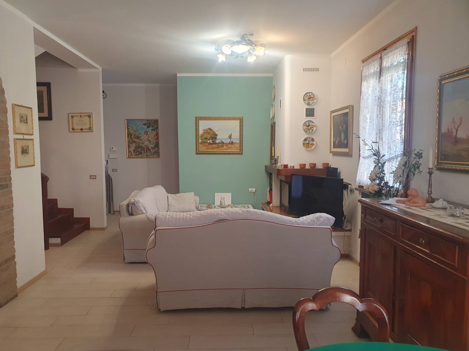 Immagine 3 di Villa in vendita  a Sassuolo