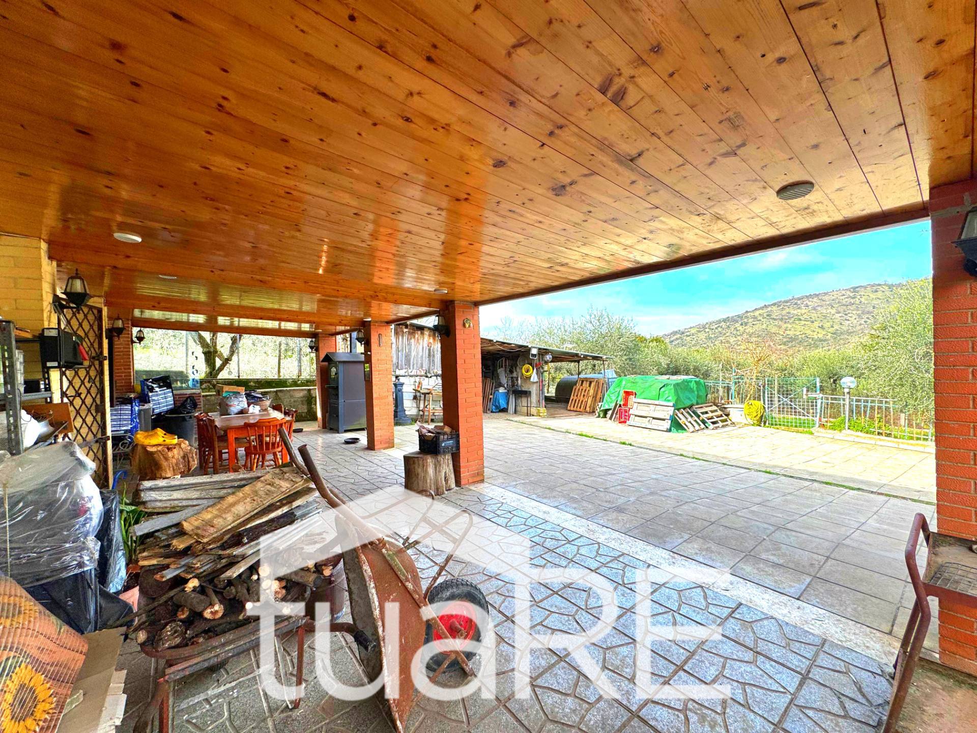 Immagine 3 di Villa in vendita  in via di valle caprara a Castel Madama