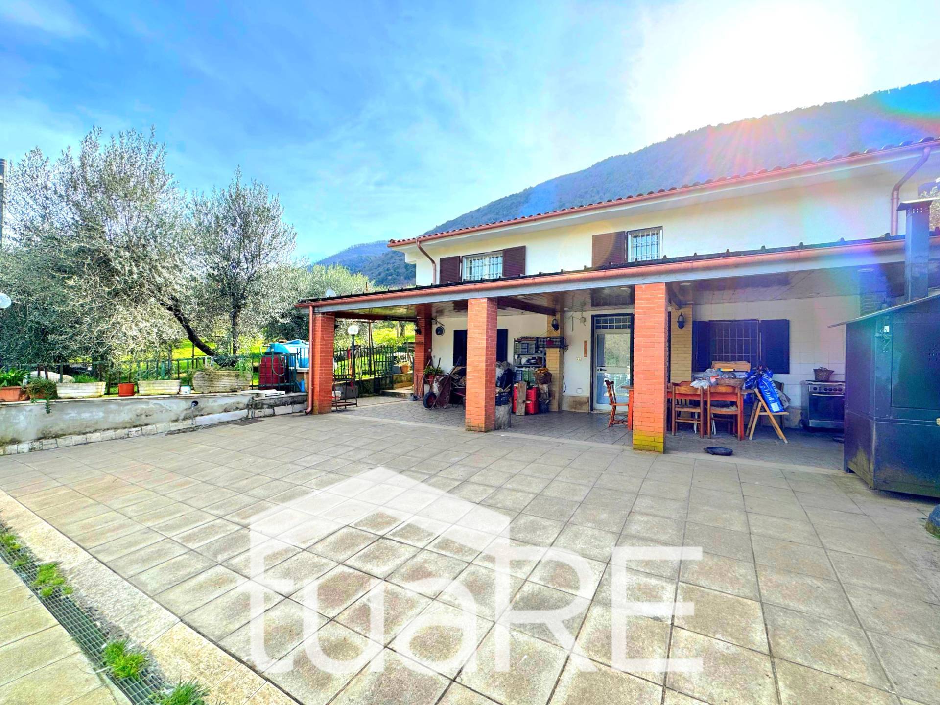 Immagine 20 di Villa in vendita  in via di valle caprara a Castel Madama