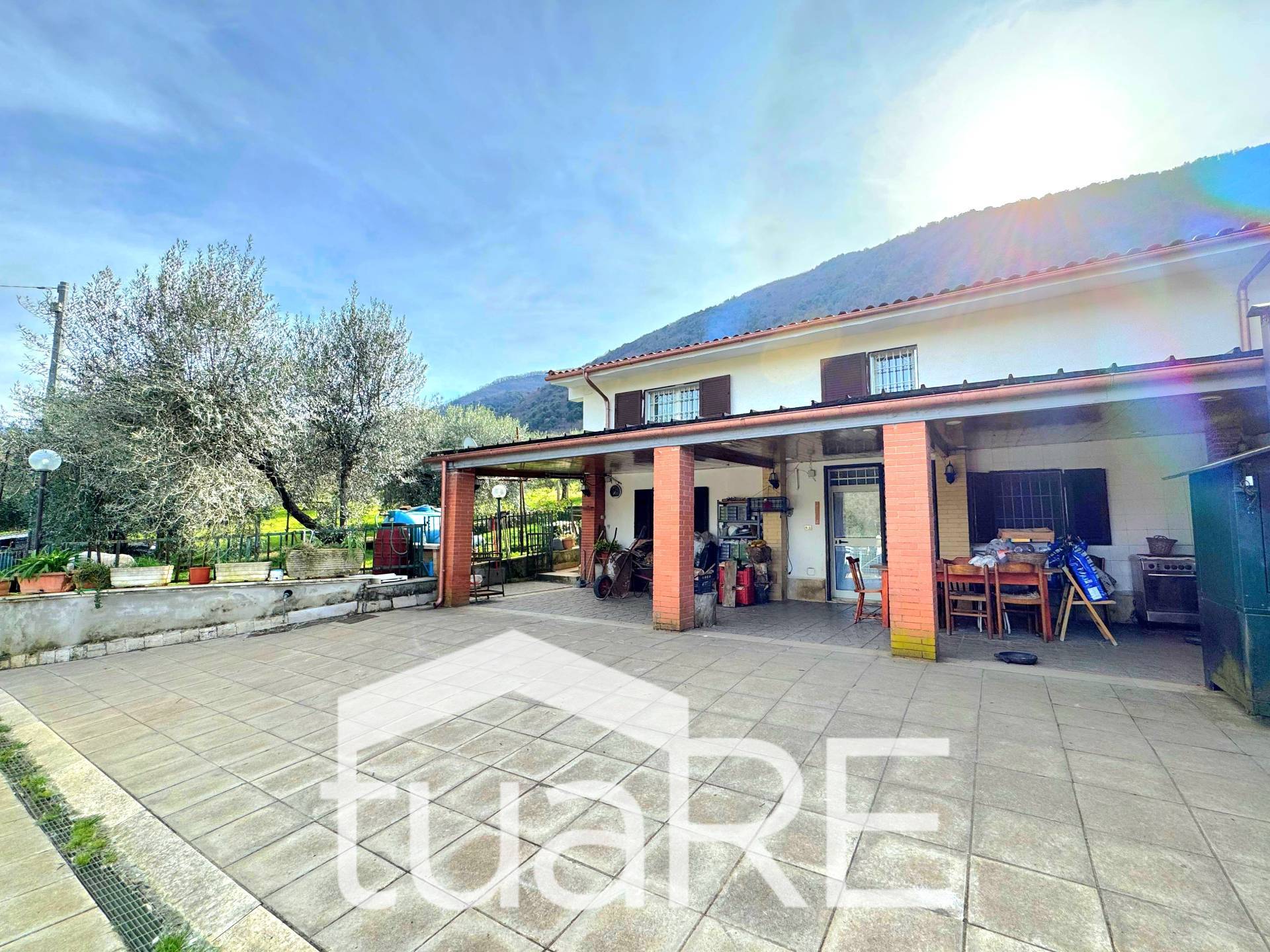 Immagine 22 di Villa in vendita  in via di valle caprara a Castel Madama