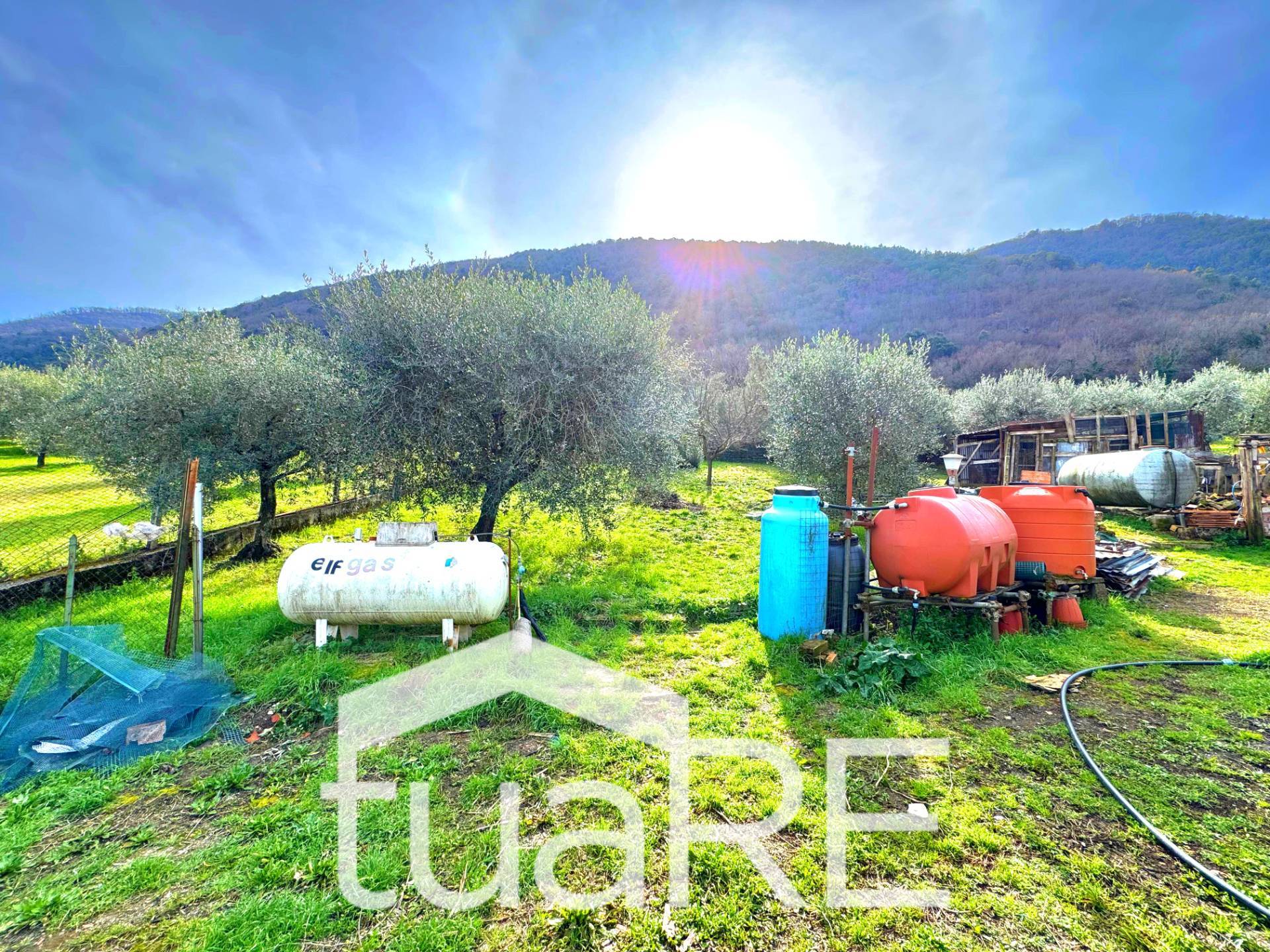 Immagine 27 di Villa in vendita  in via di valle caprara a Castel Madama