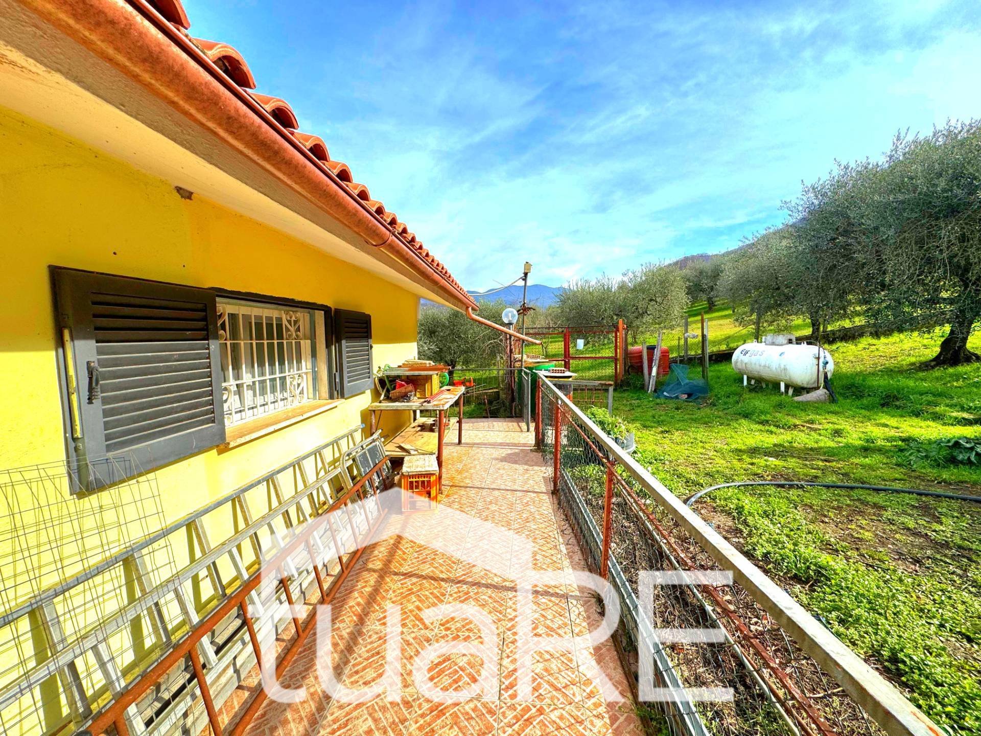 Immagine 29 di Villa in vendita  in via di valle caprara a Castel Madama