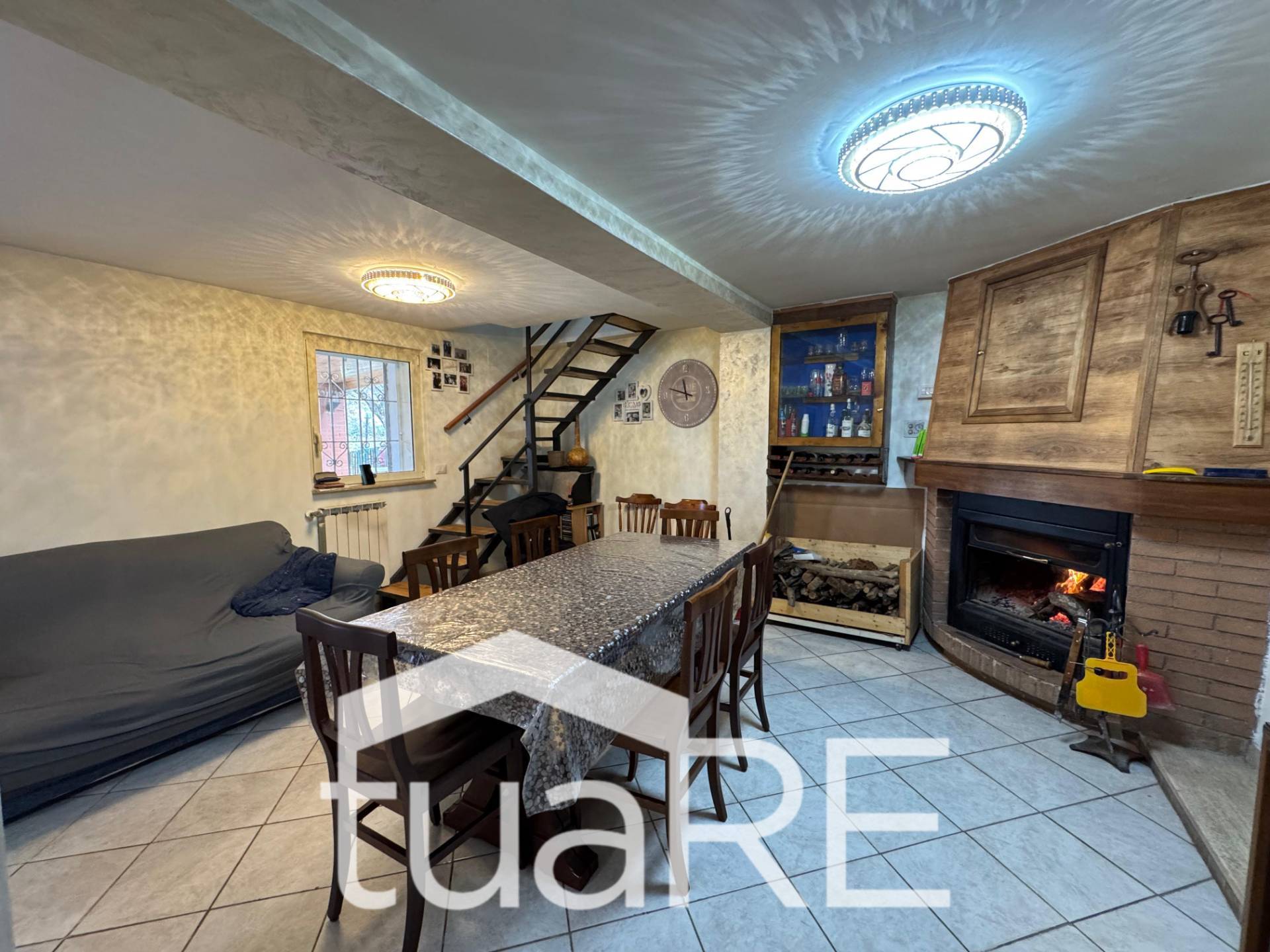 Immagine 30 di Villa in vendita  in via di valle caprara a Castel Madama