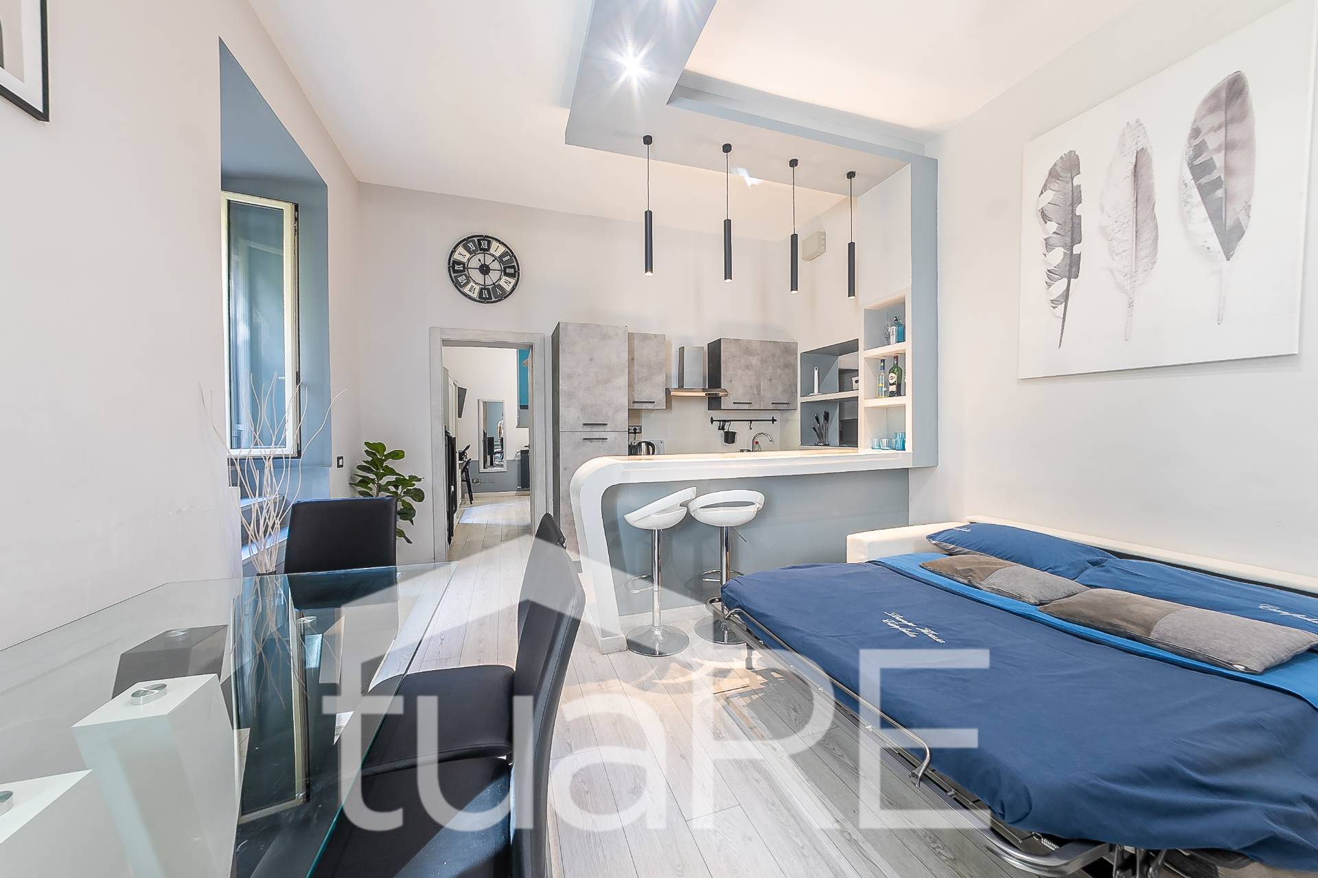 Immagine 3 di Appartamento in vendita  in Via Cunfida a Roma