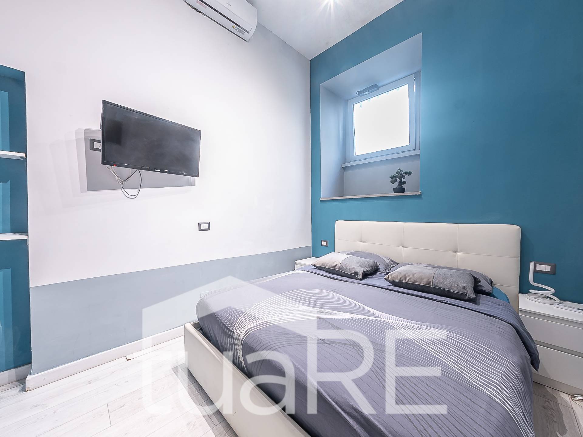 Immagine 10 di Appartamento in vendita  in Via Cunfida a Roma