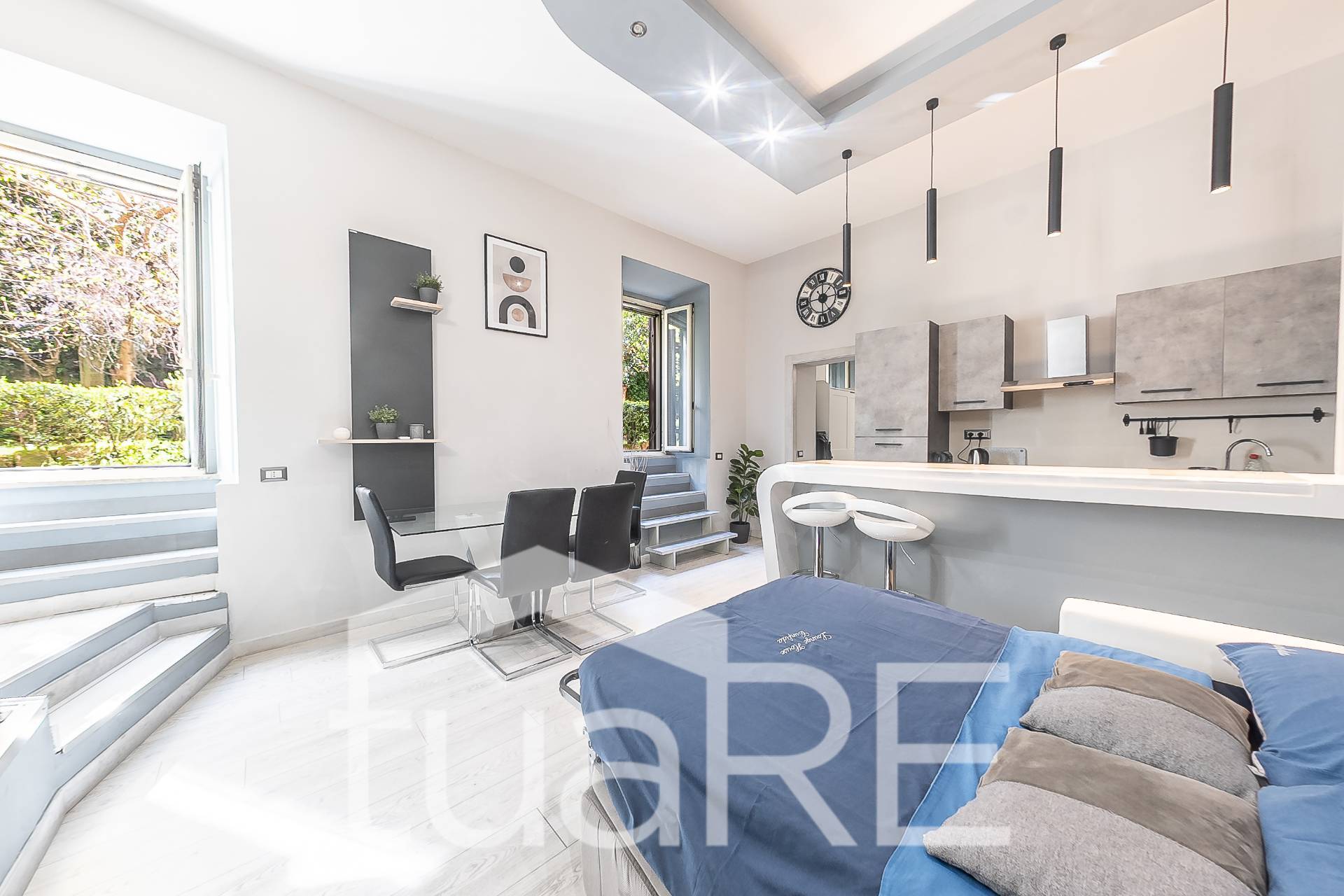 Immagine 14 di Appartamento in vendita  in Via Cunfida a Roma