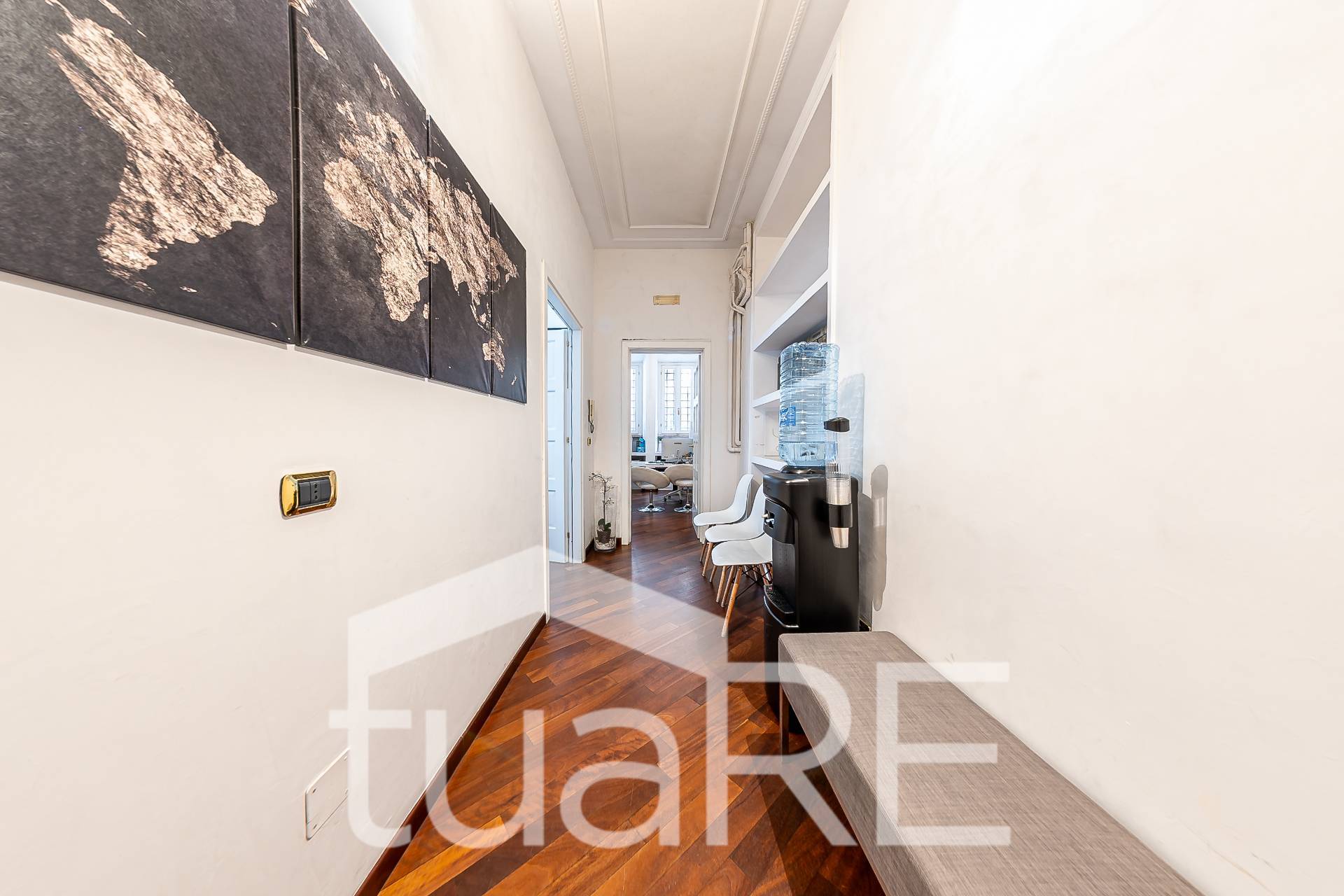 Immagine 3 di Appartamento in vendita  in Viale Bruno Buozzi a Roma