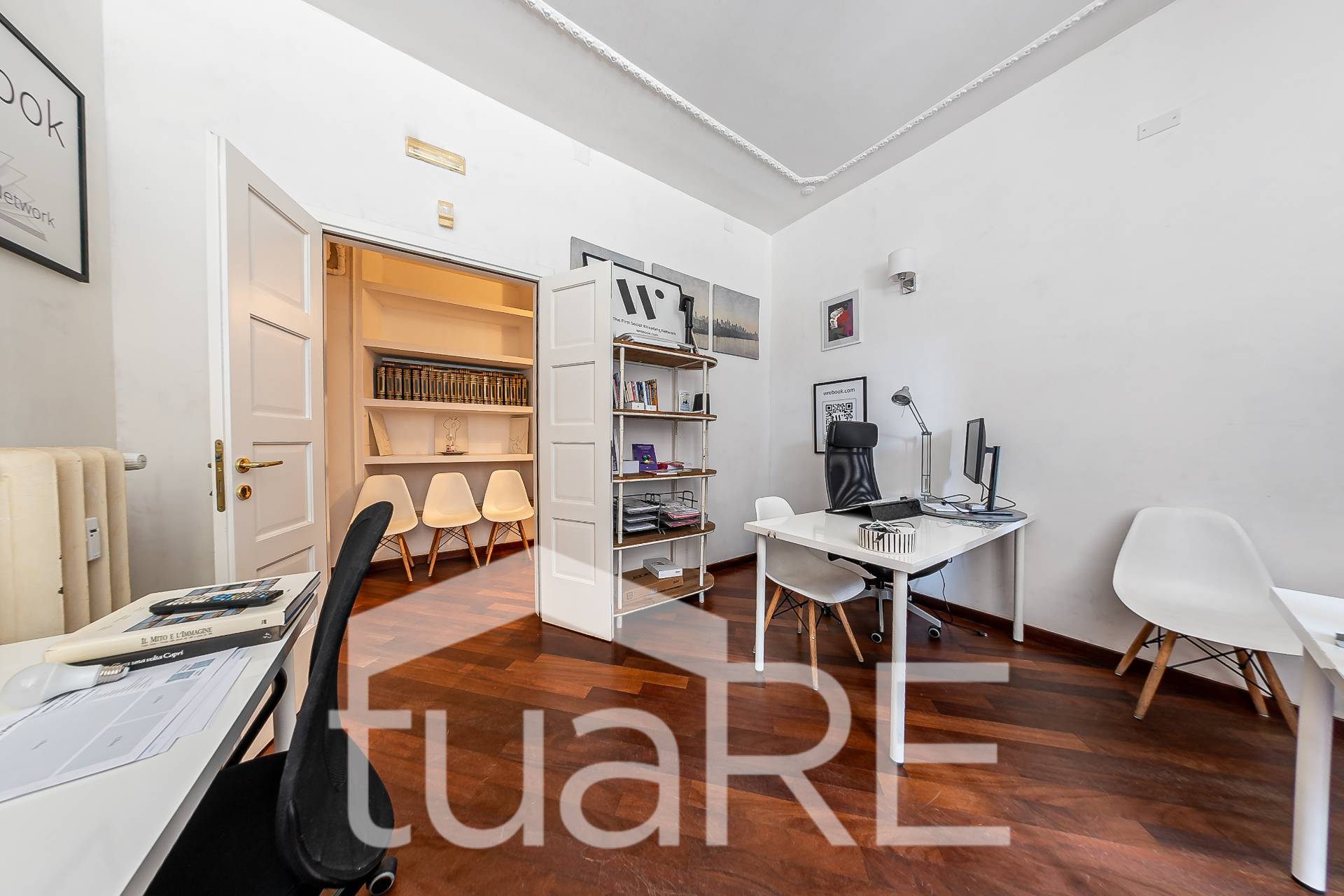 Immagine 15 di Appartamento in vendita  in Viale Bruno Buozzi a Roma