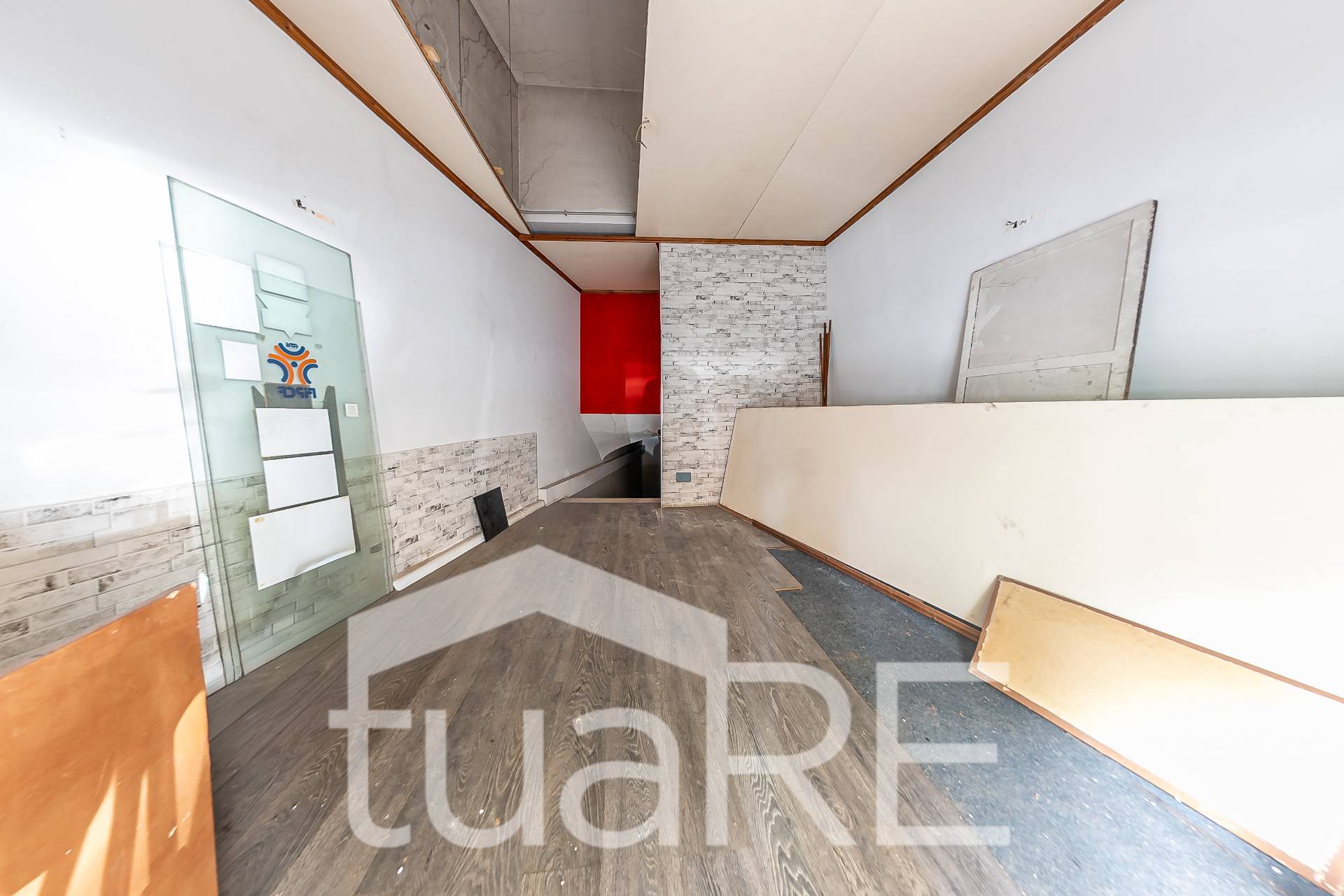 Immagine 40 di Negozio in vendita  in Via Paolo Emilio a Roma