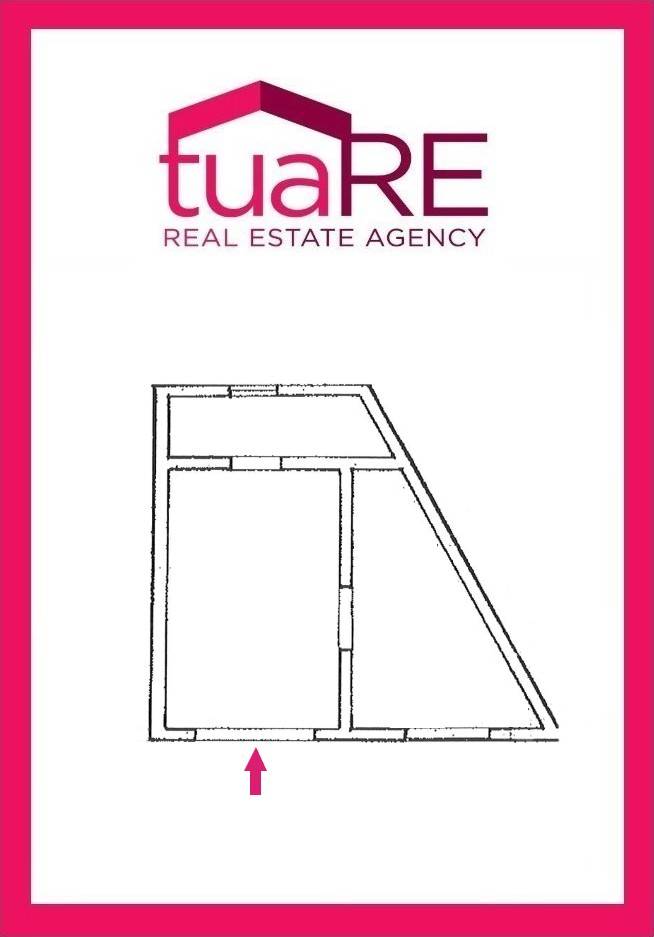 Immagine 21 di Negozio in vendita  in Via Floridiana a Roma