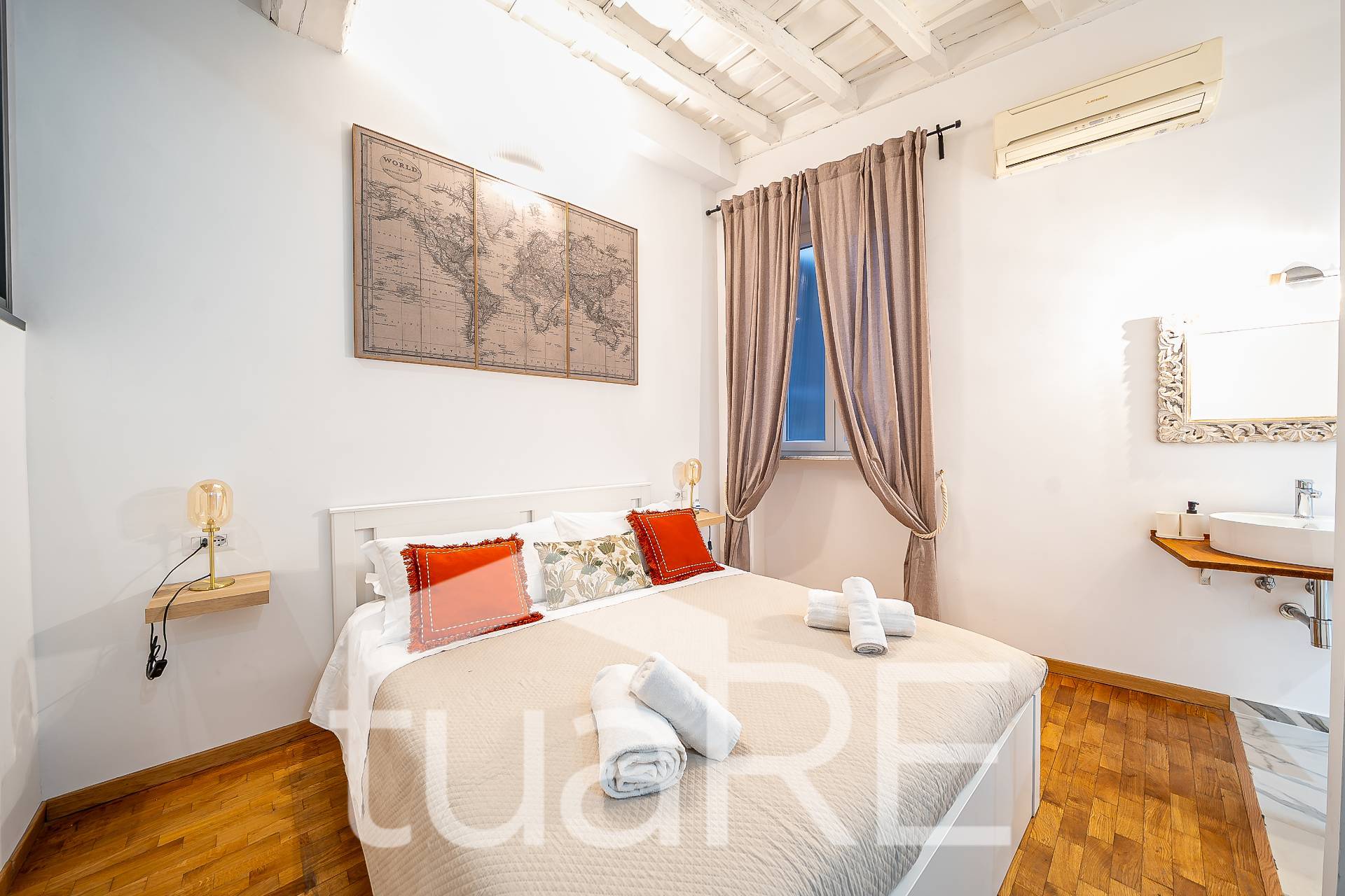 Immagine 4 di Appartamento in vendita  in Piazza Trilussa a Roma