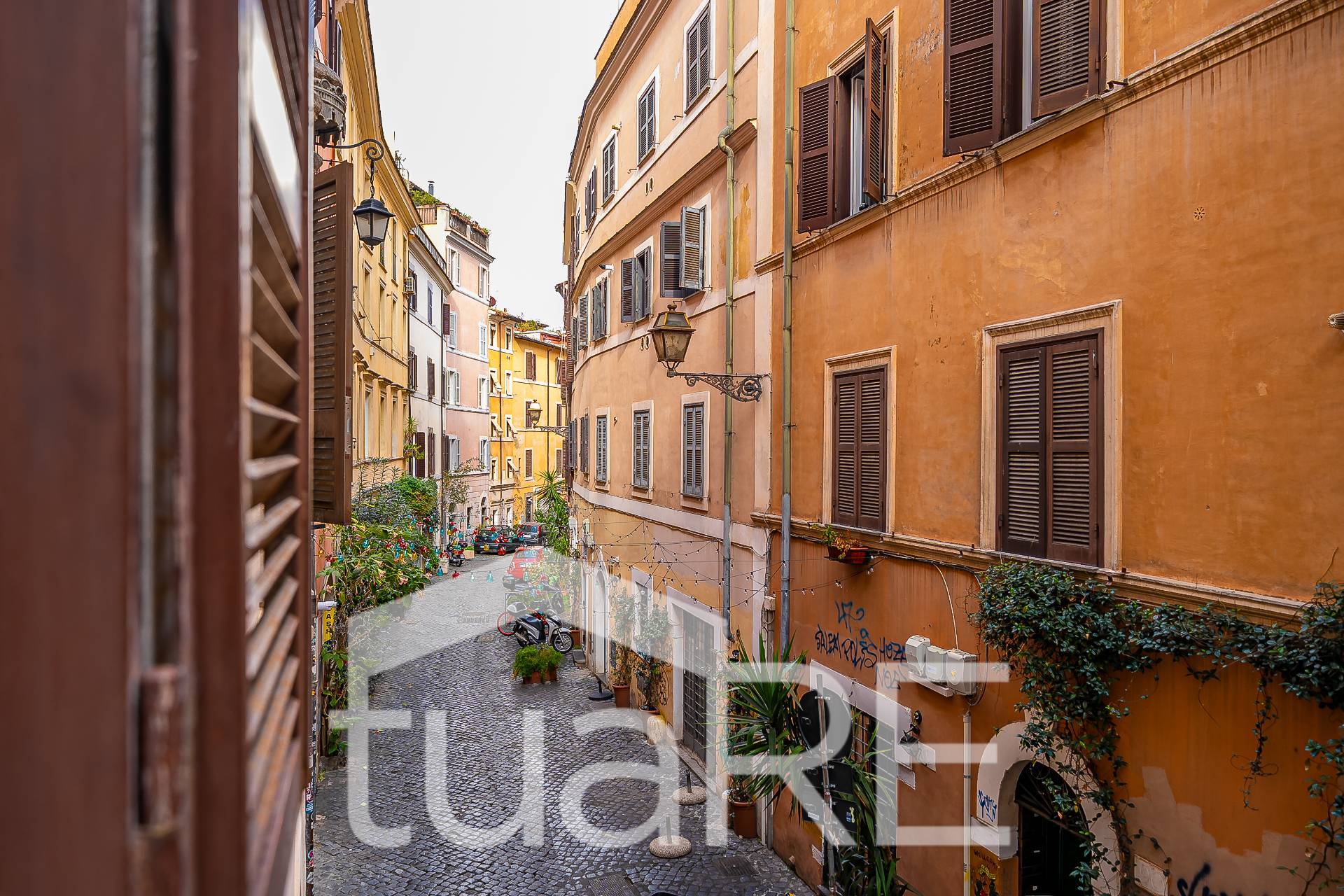 Immagine 14 di Appartamento in vendita  in Piazza Trilussa a Roma