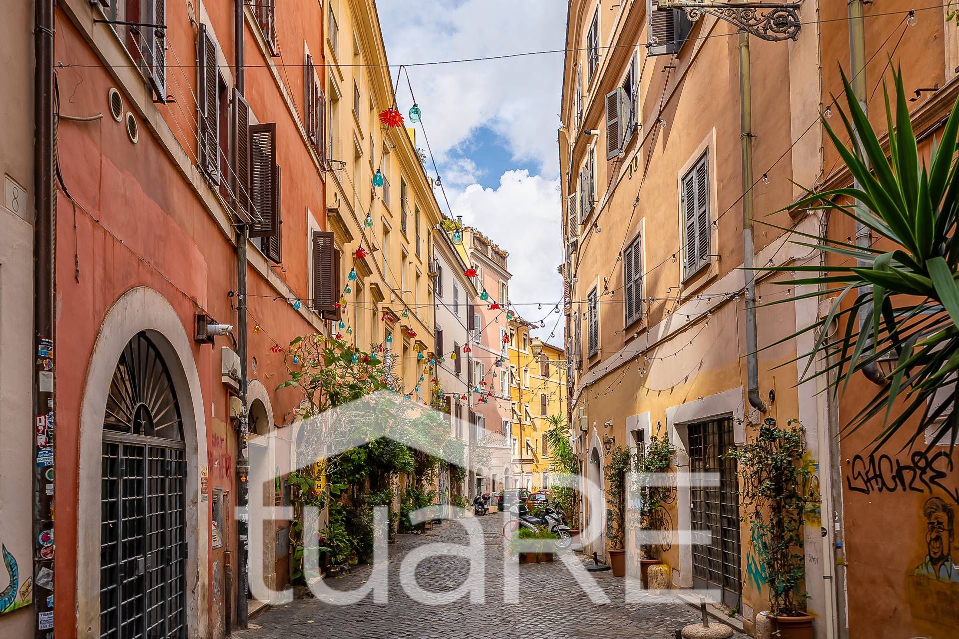 Immagine 20 di Appartamento in vendita  in Piazza Trilussa a Roma