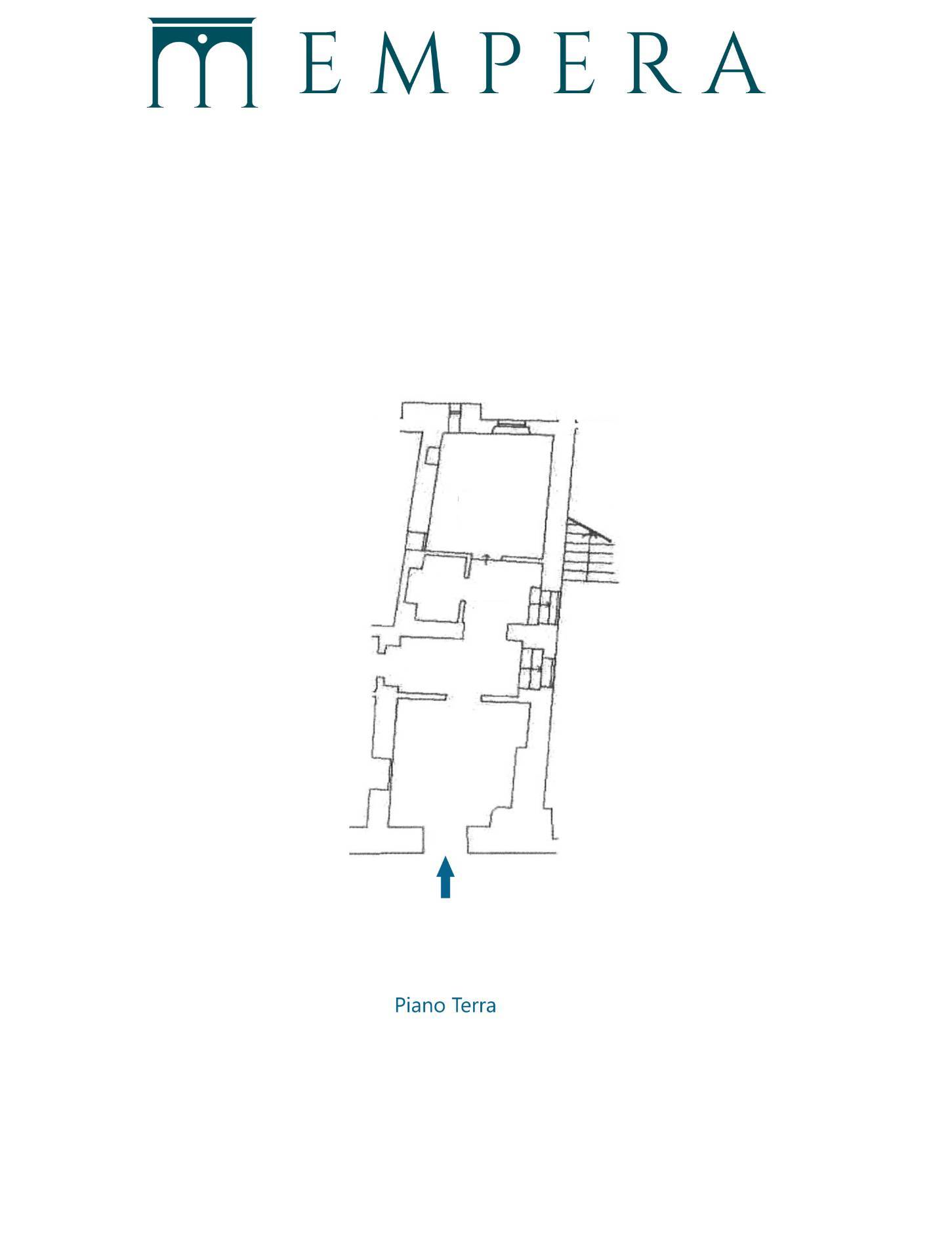 Immagine 42 di Palazzo in vendita  in Piazza In Piscinula a Roma