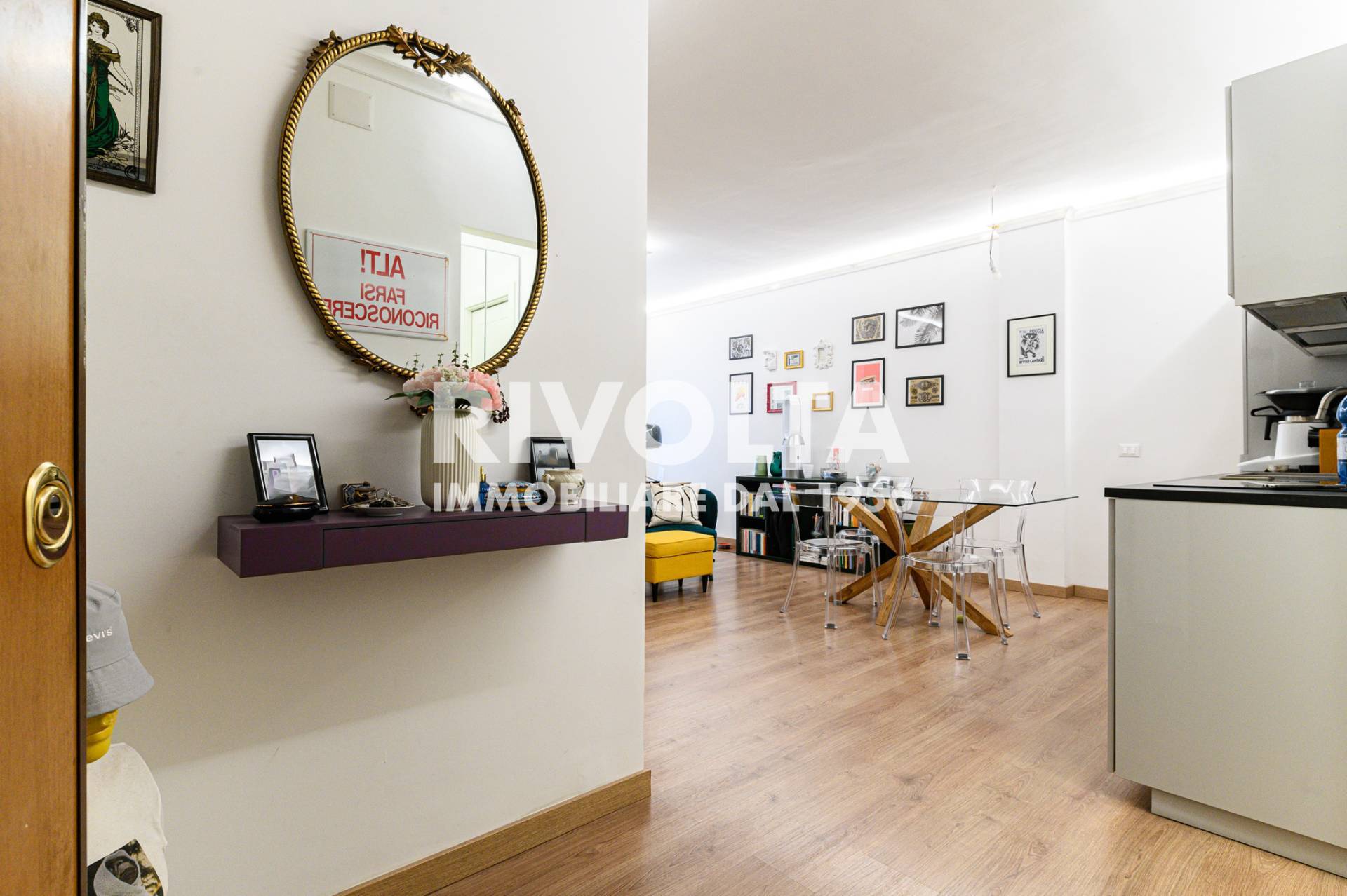 Immagine 3 di Appartamento in vendita  in Via Dell' Impruneta a Roma