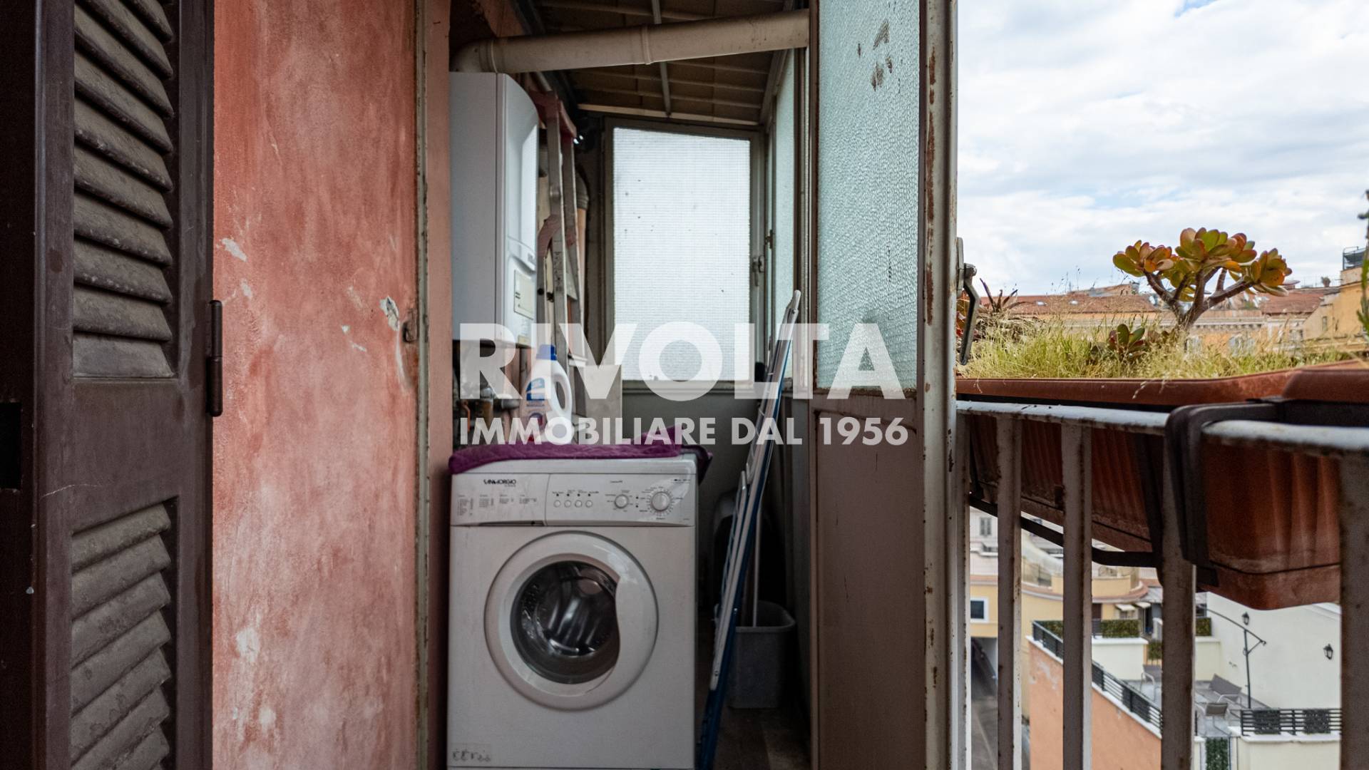 Immagine 2 di Appartamento in affitto  in Via Delle Quattro Fontane a Roma