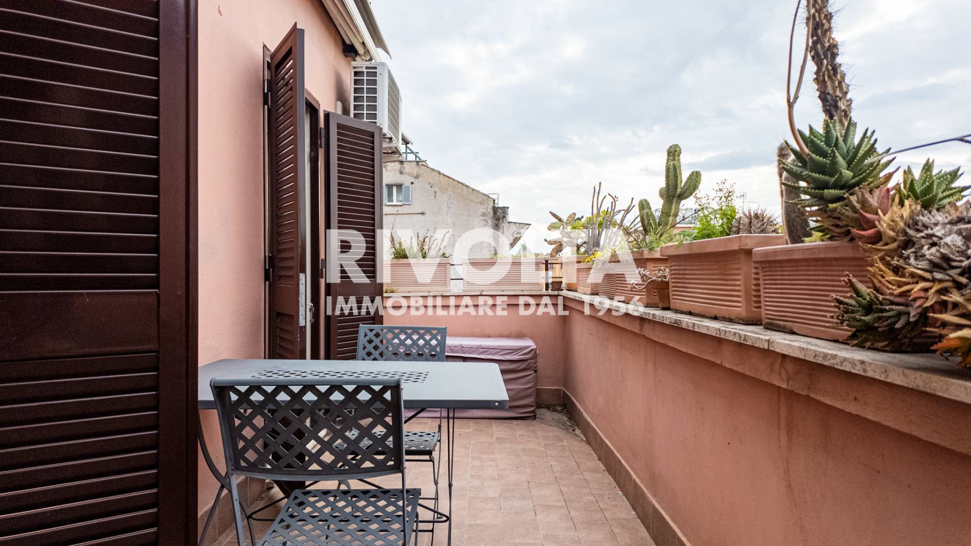 Immagine 5 di Appartamento in affitto  in Via Delle Quattro Fontane a Roma