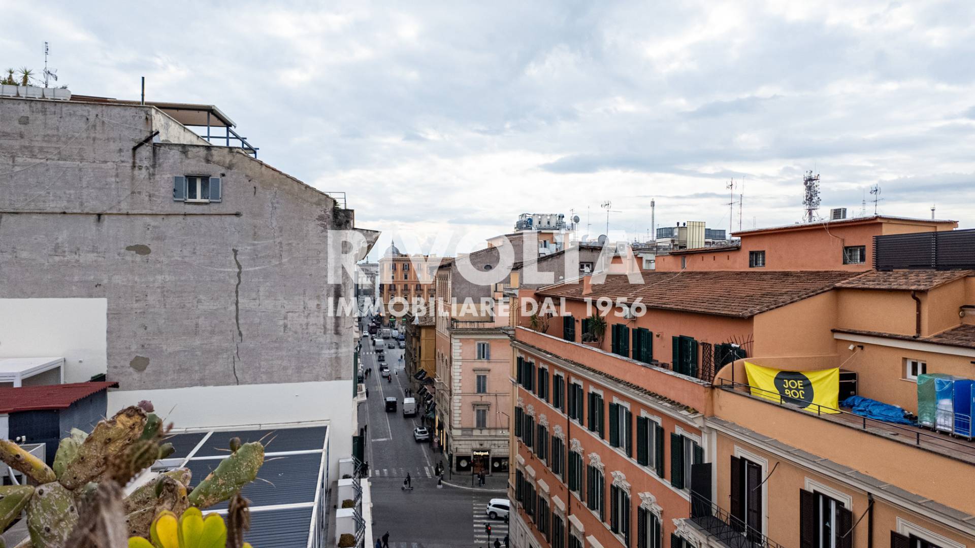 Immagine 12 di Appartamento in affitto  in Via Delle Quattro Fontane a Roma