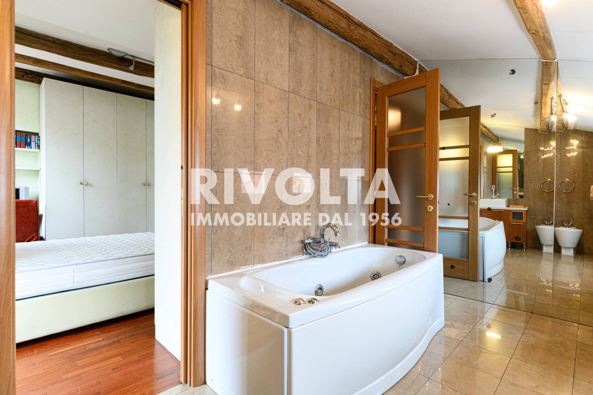 Immagine 22 di Appartamento in affitto  in Via Delle Quattro Fontane a Roma