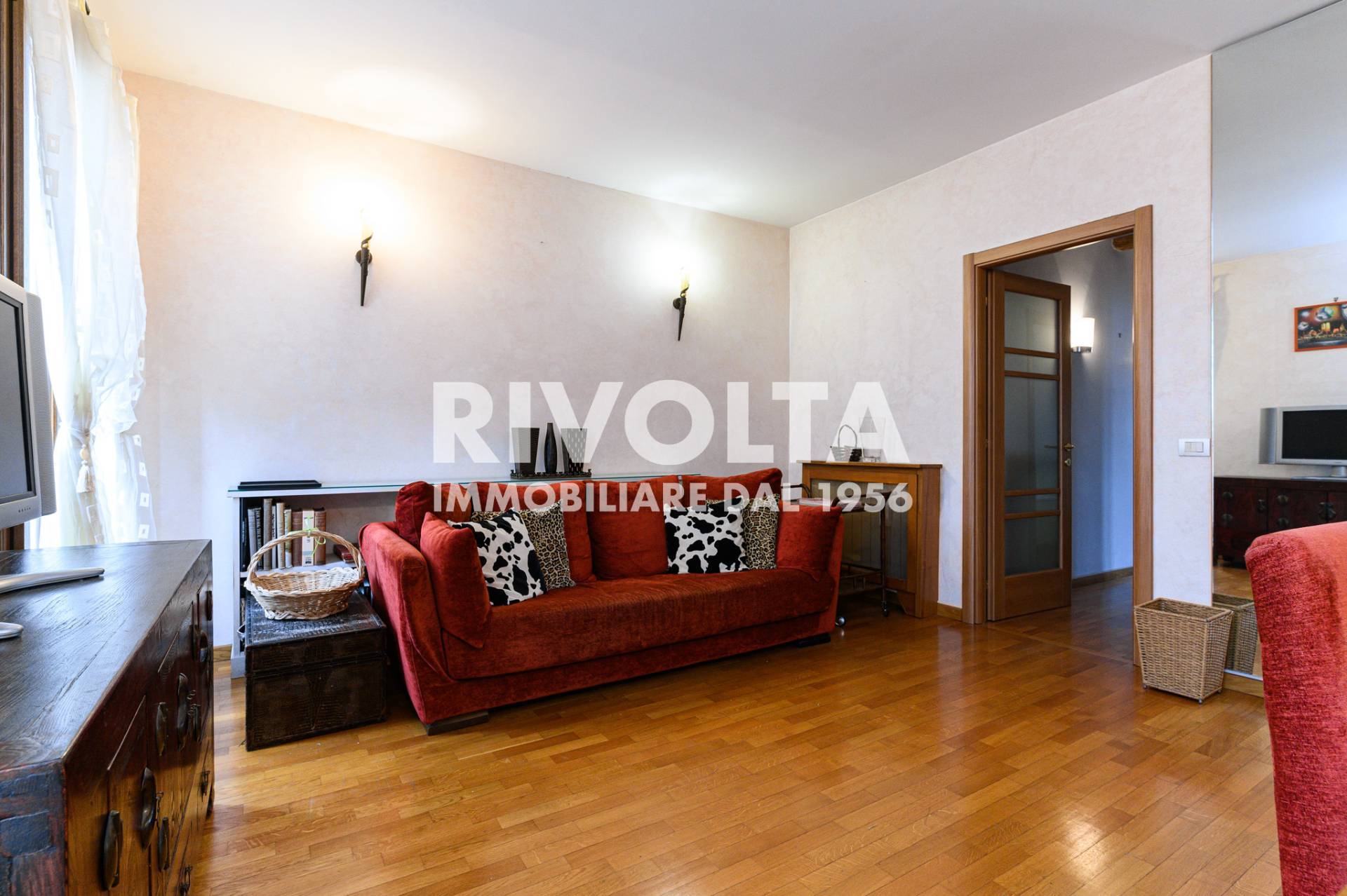 Immagine 32 di Appartamento in affitto  in Via Delle Quattro Fontane a Roma