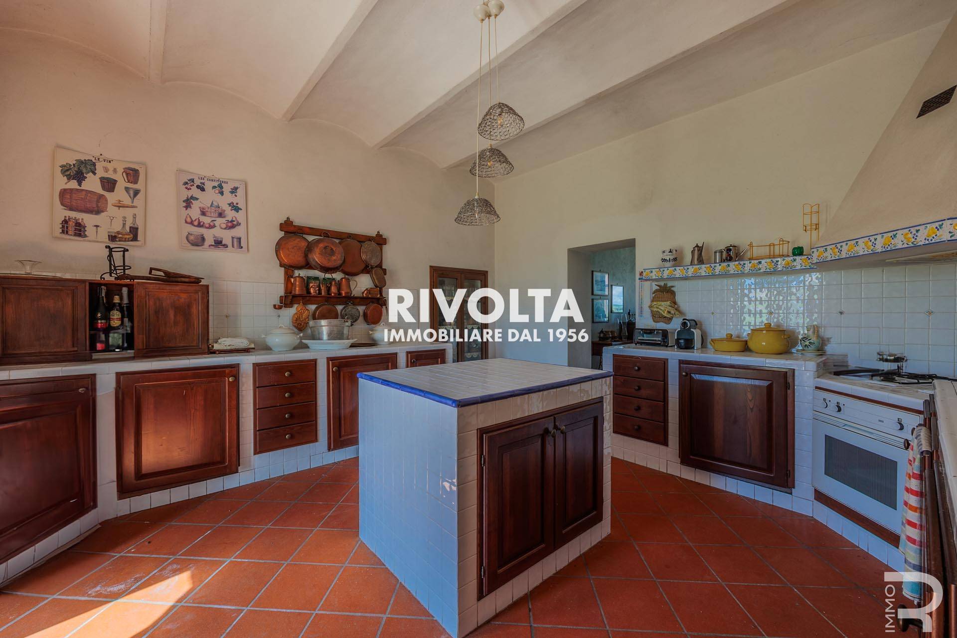 Immagine 10 di Rustico / casale in vendita  in con terreno in maremma a Magliano In Toscana