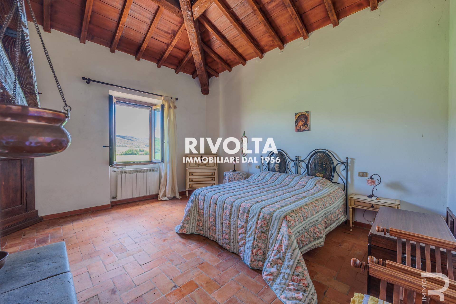 Immagine 15 di Rustico / casale in vendita  in con terreno in maremma a Magliano In Toscana