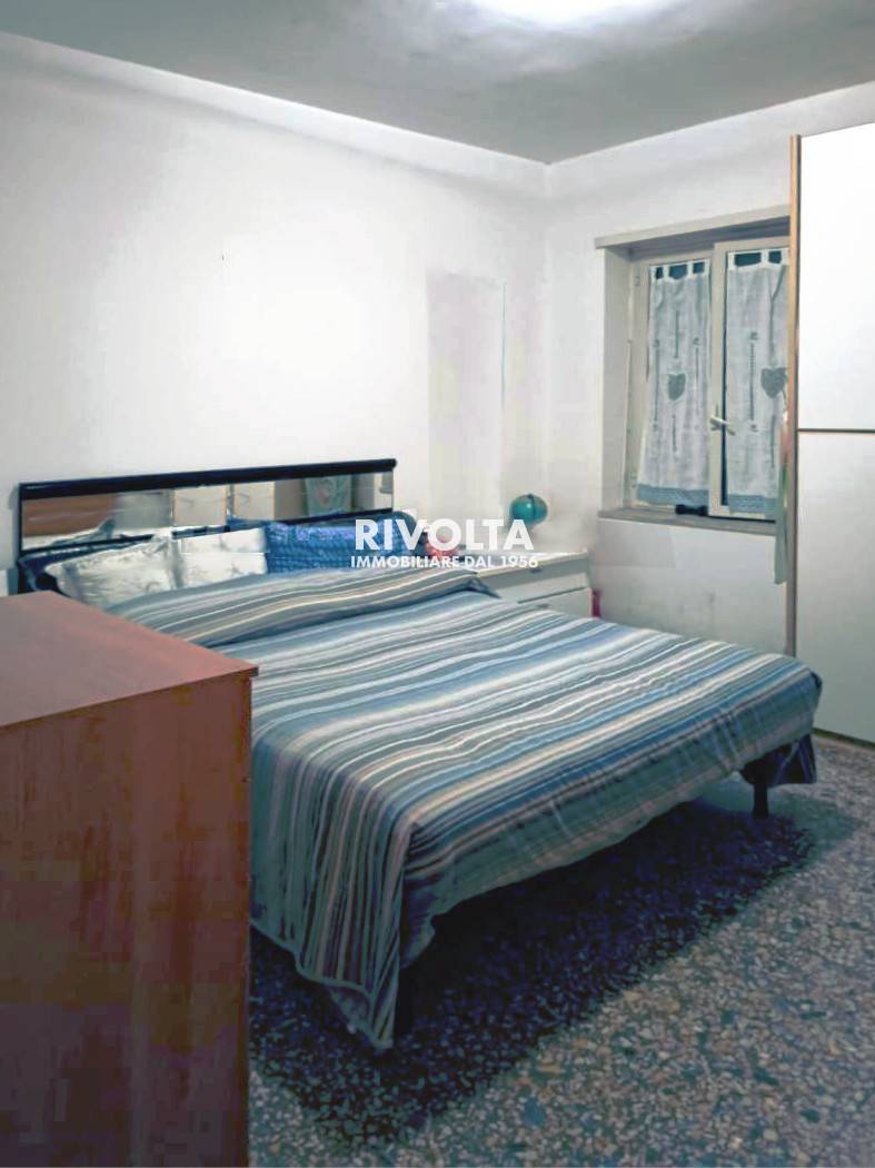 Immagine 1 di Appartamento in vendita  in Via Sant'igino Papa a Roma