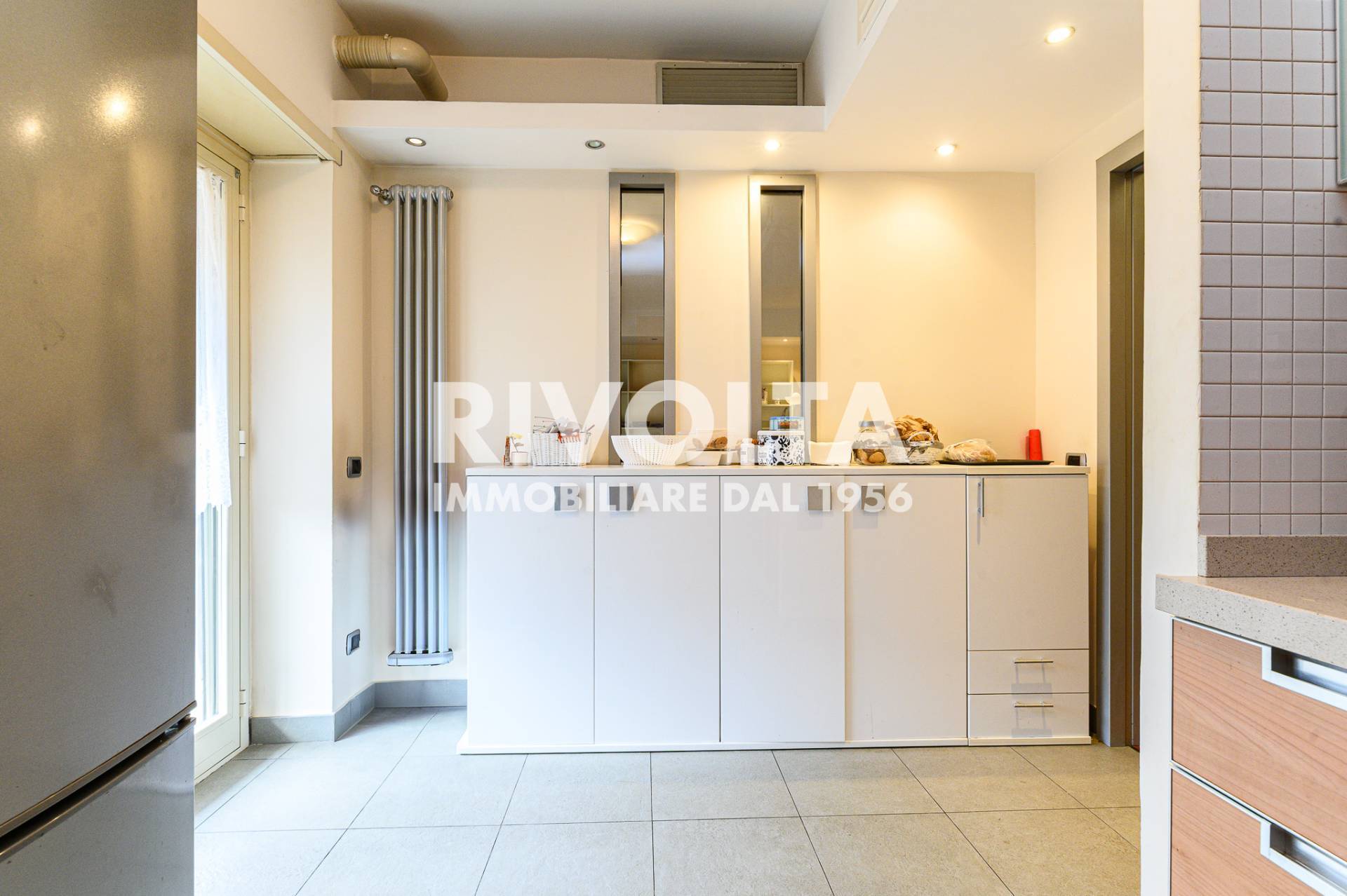 Immagine 14 di Appartamento in vendita  in via Majorana a Roma