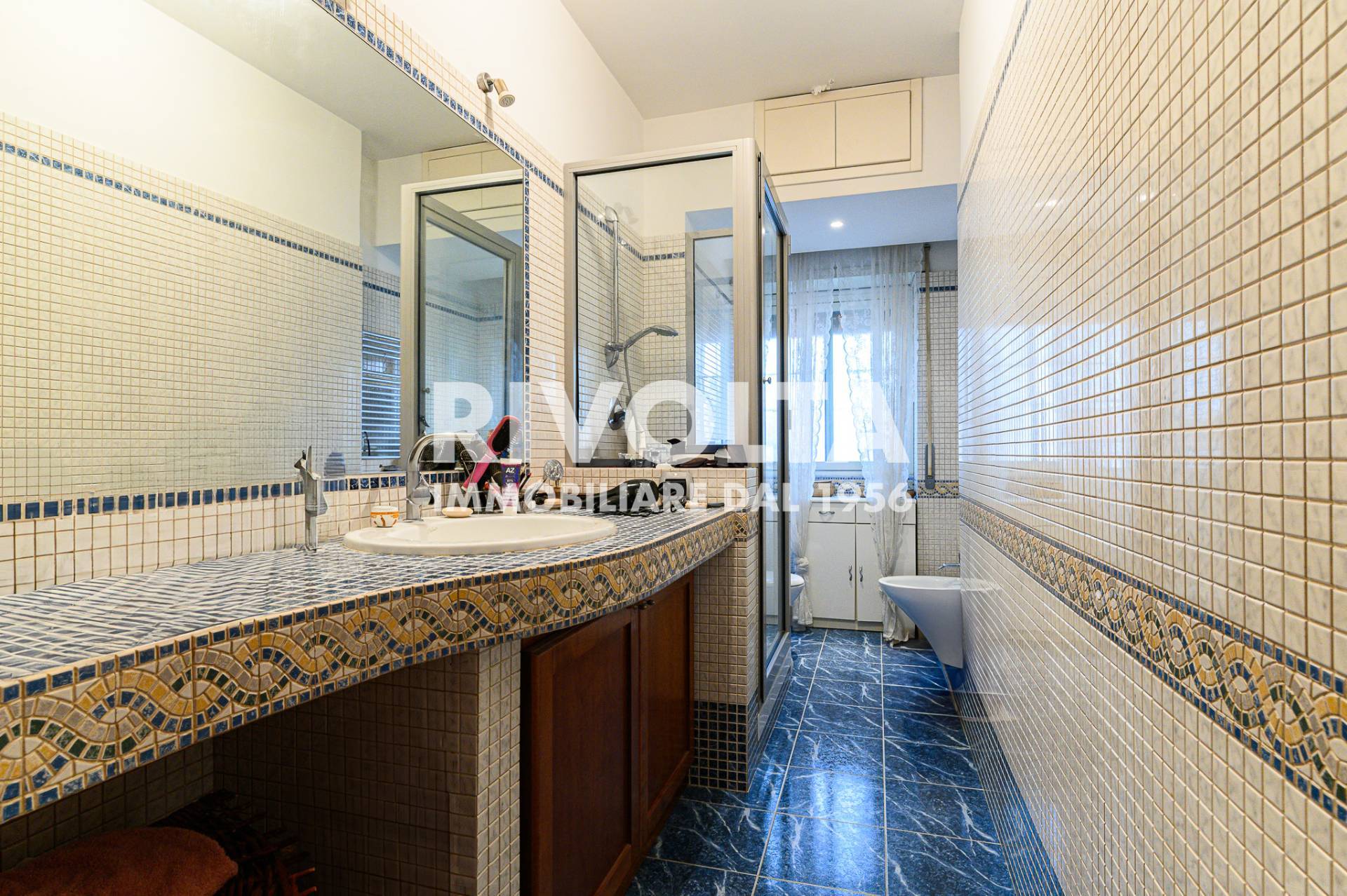 Immagine 25 di Appartamento in vendita  in via Majorana a Roma