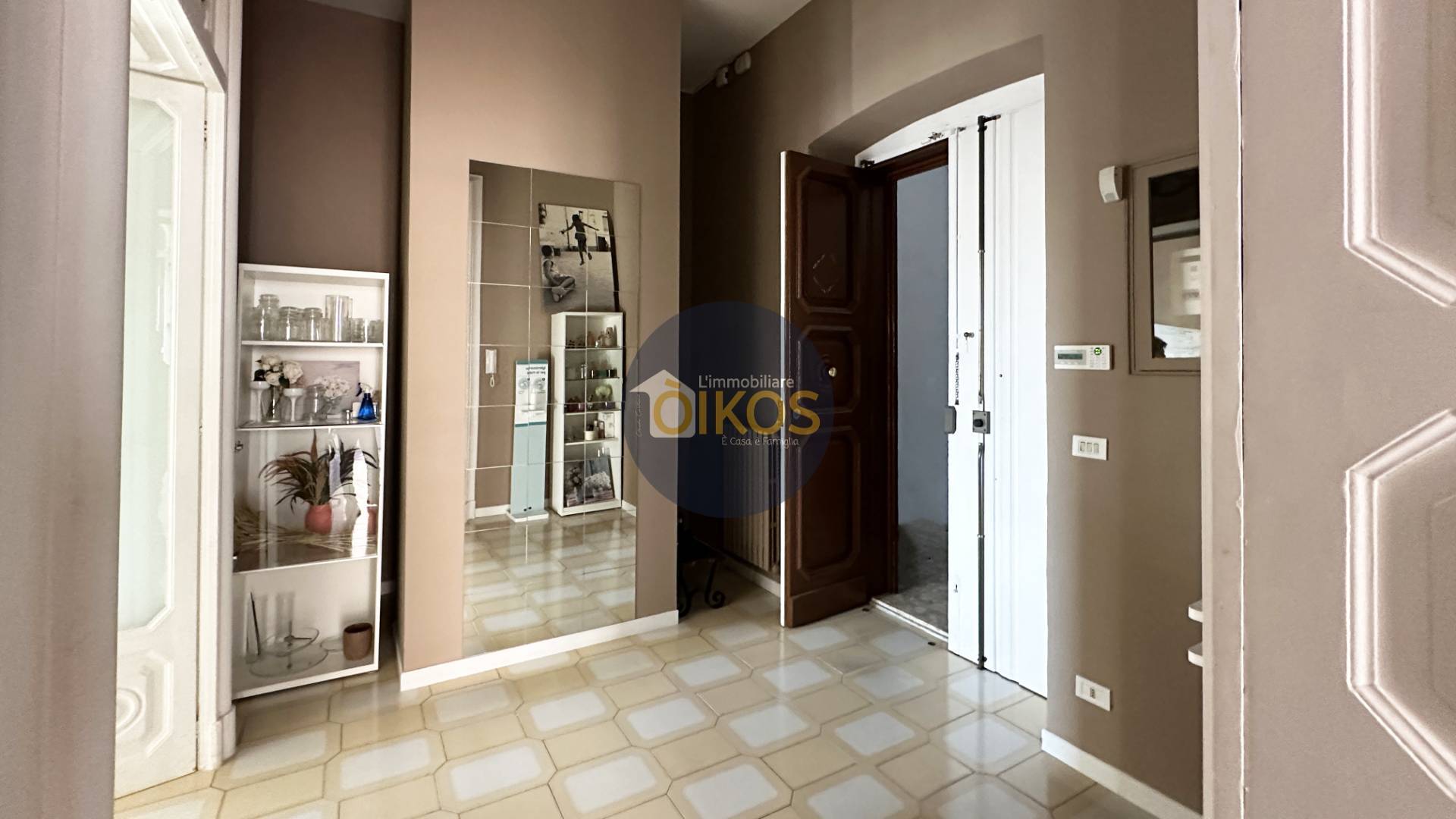 Immagine 13 di Appartamento in vendita  in Piazza Vittorio Emanuele a Monopoli