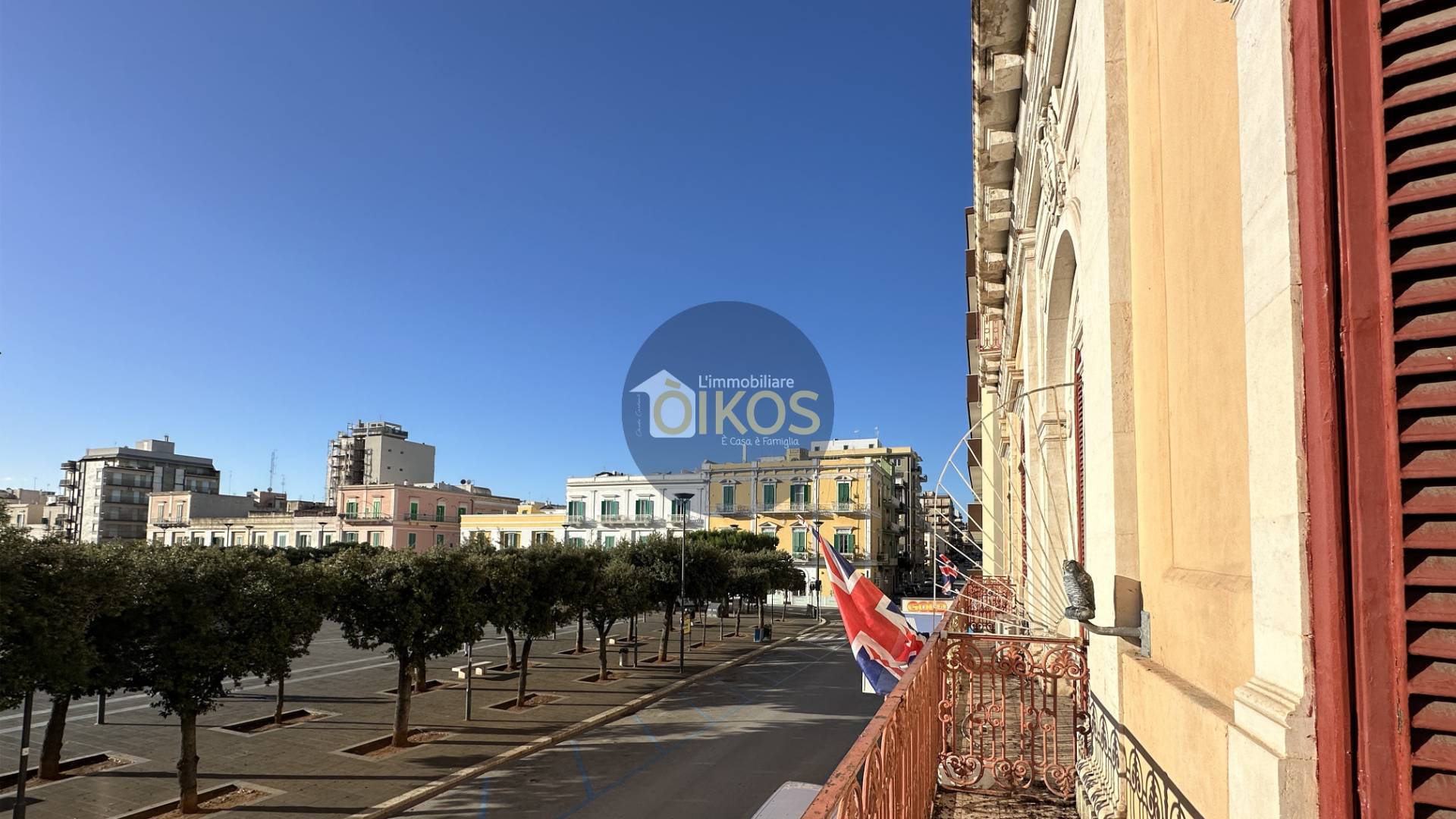 Immagine 2 di Appartamento in vendita  in Piazza Vittorio Emanuele a Monopoli