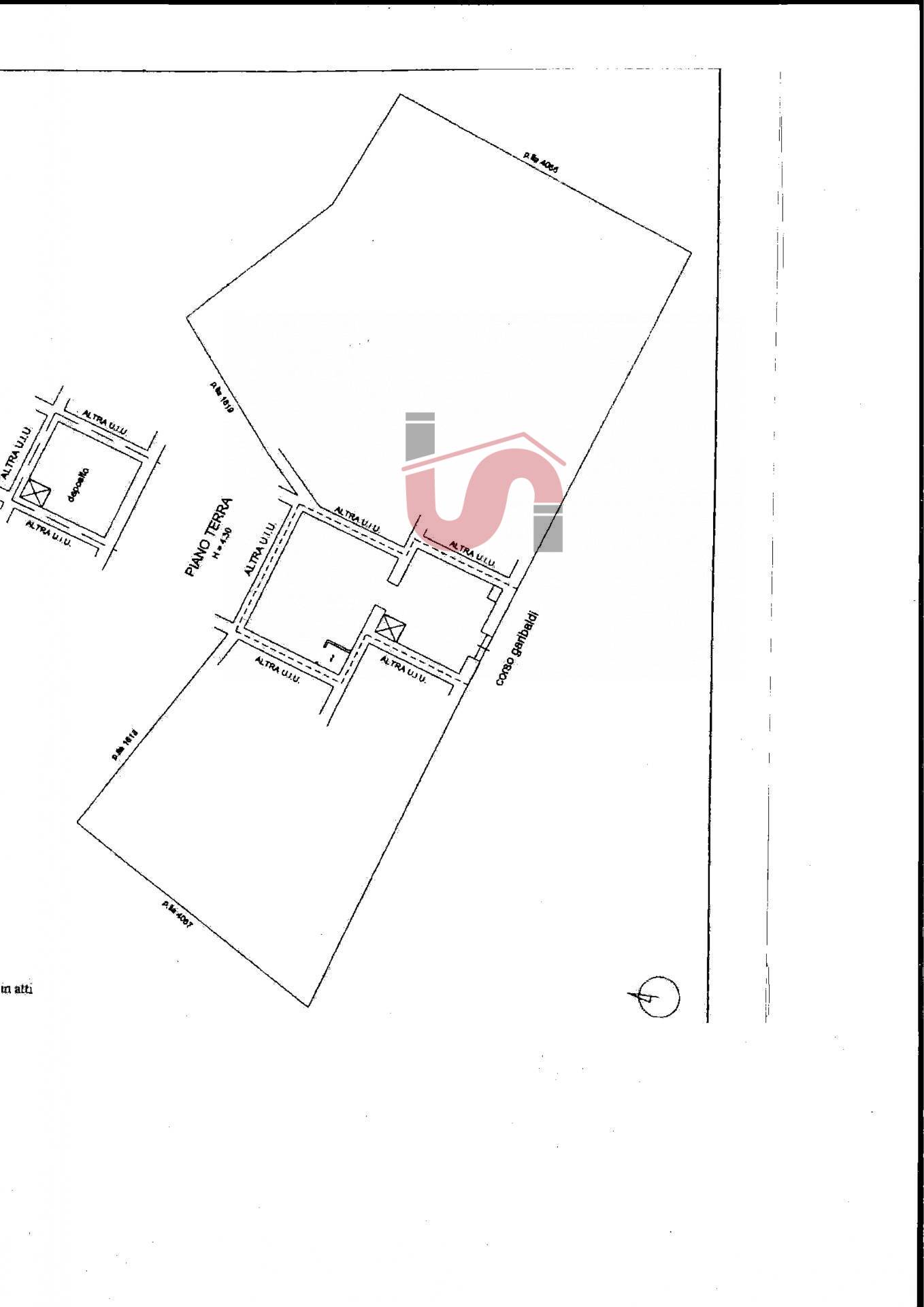 Immagine 21 di Negozio in vendita  in Corso Garibaldi 180 a Benevento