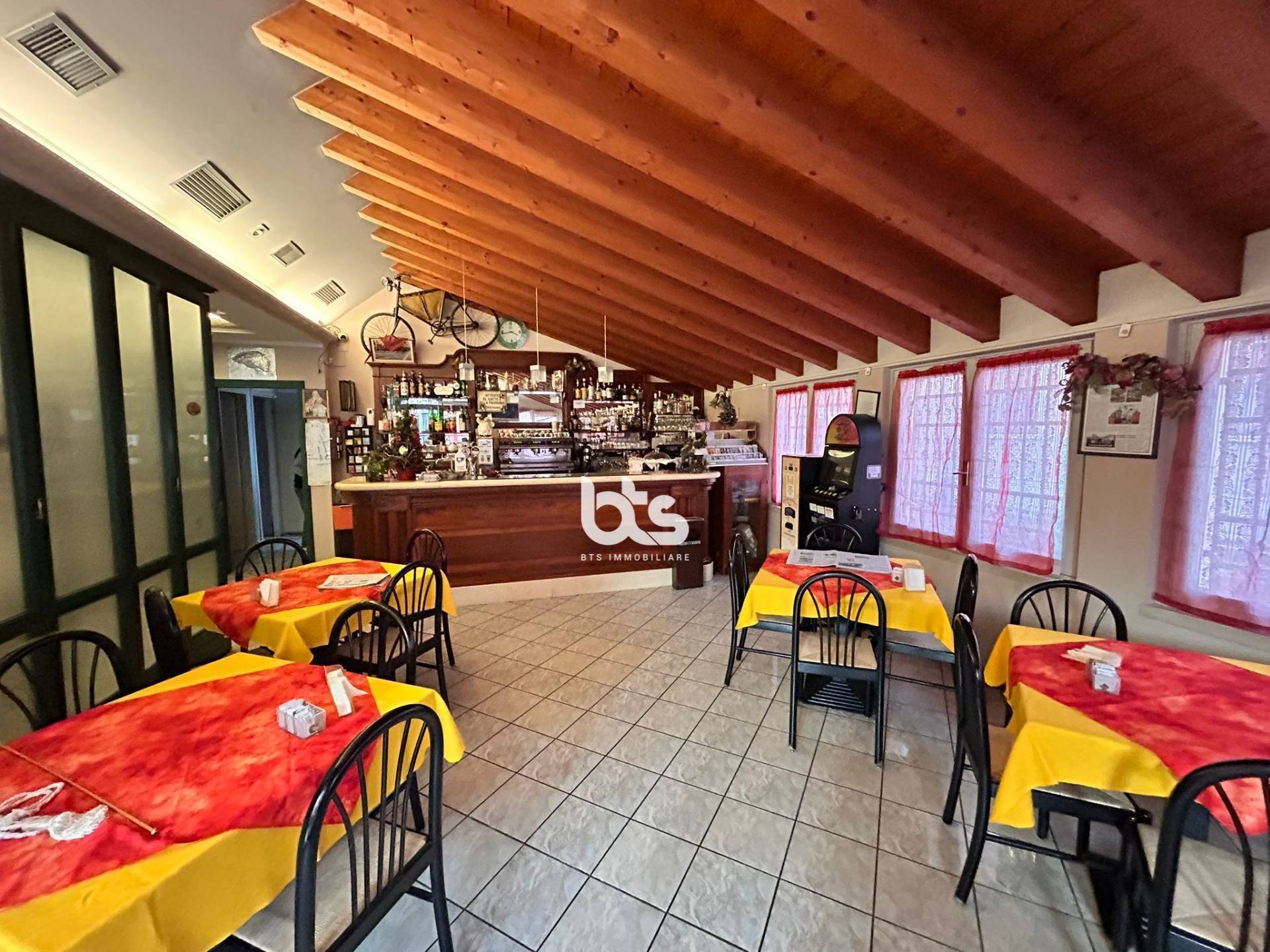 Immagine 3 di Attività commerciale in vendita  in via vittorio emanuele 43 a Flero