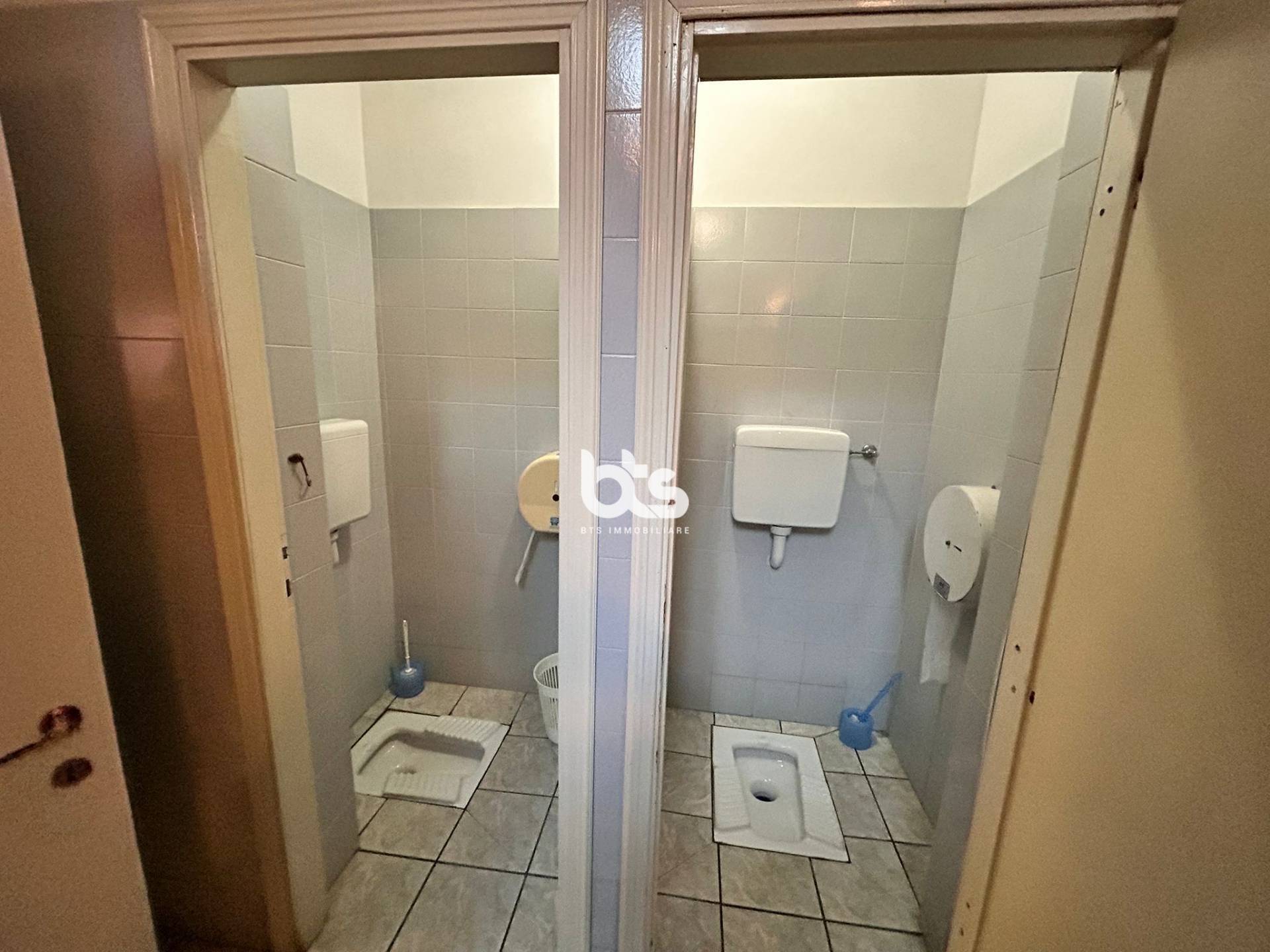 Immagine 19 di Attività commerciale in vendita  in via vittorio emanuele 43 a Flero