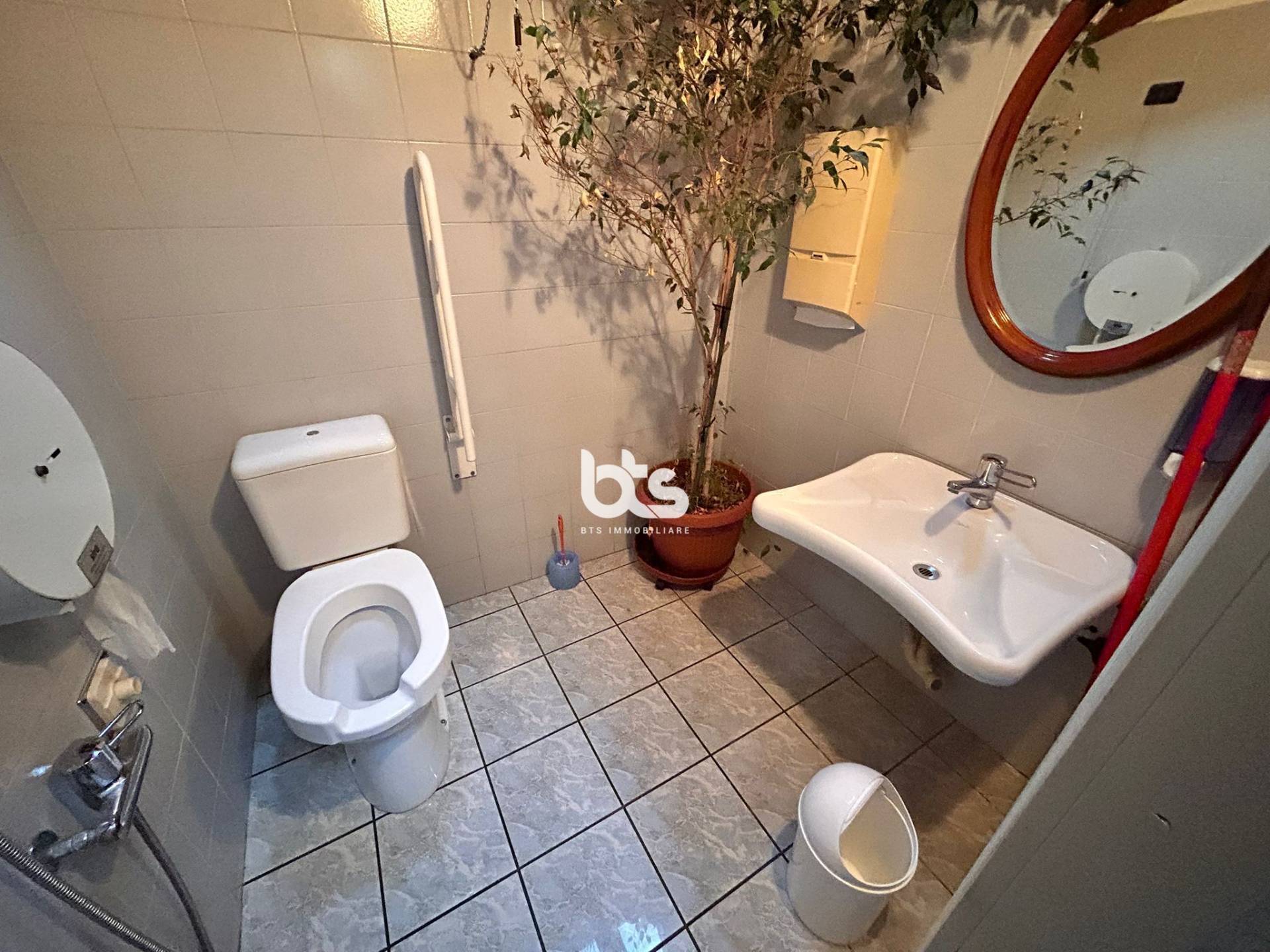 Immagine 22 di Attività commerciale in vendita  in via vittorio emanuele 43 a Flero