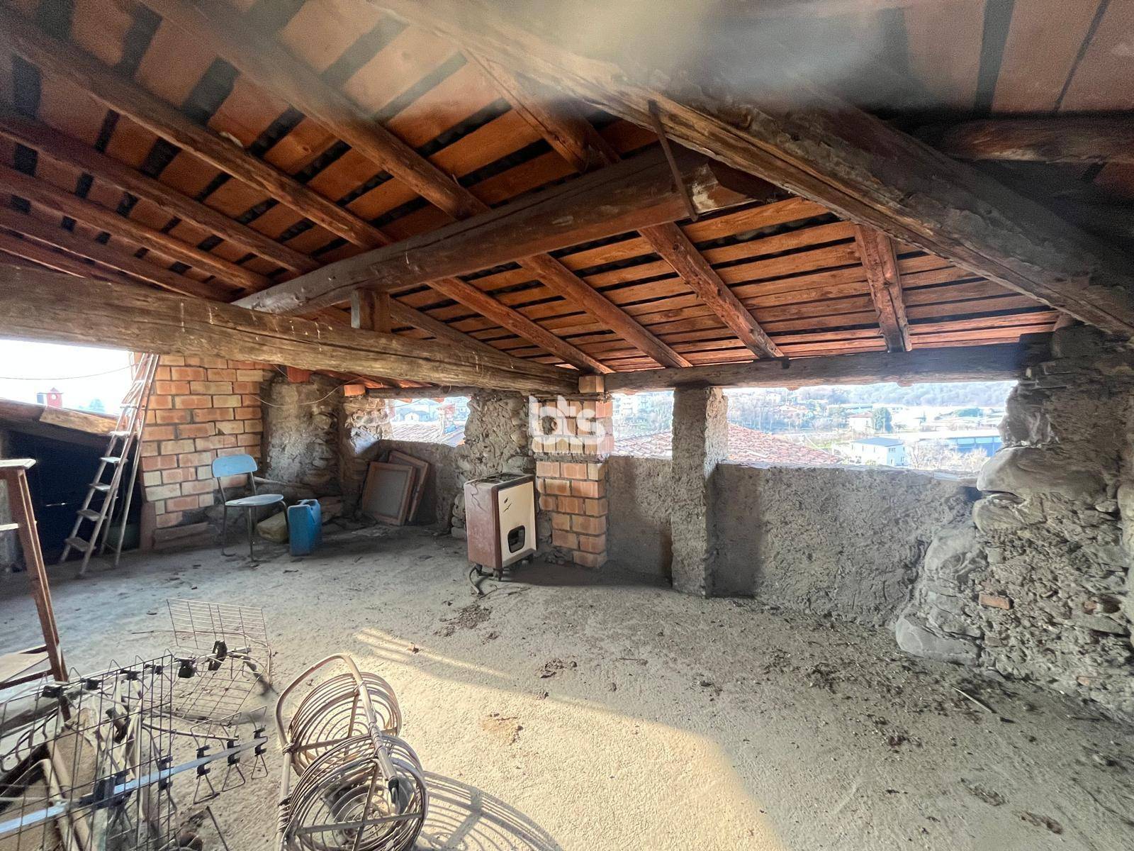 Immagine 12 di Appartamento in vendita  in via cavour 16 a Adro