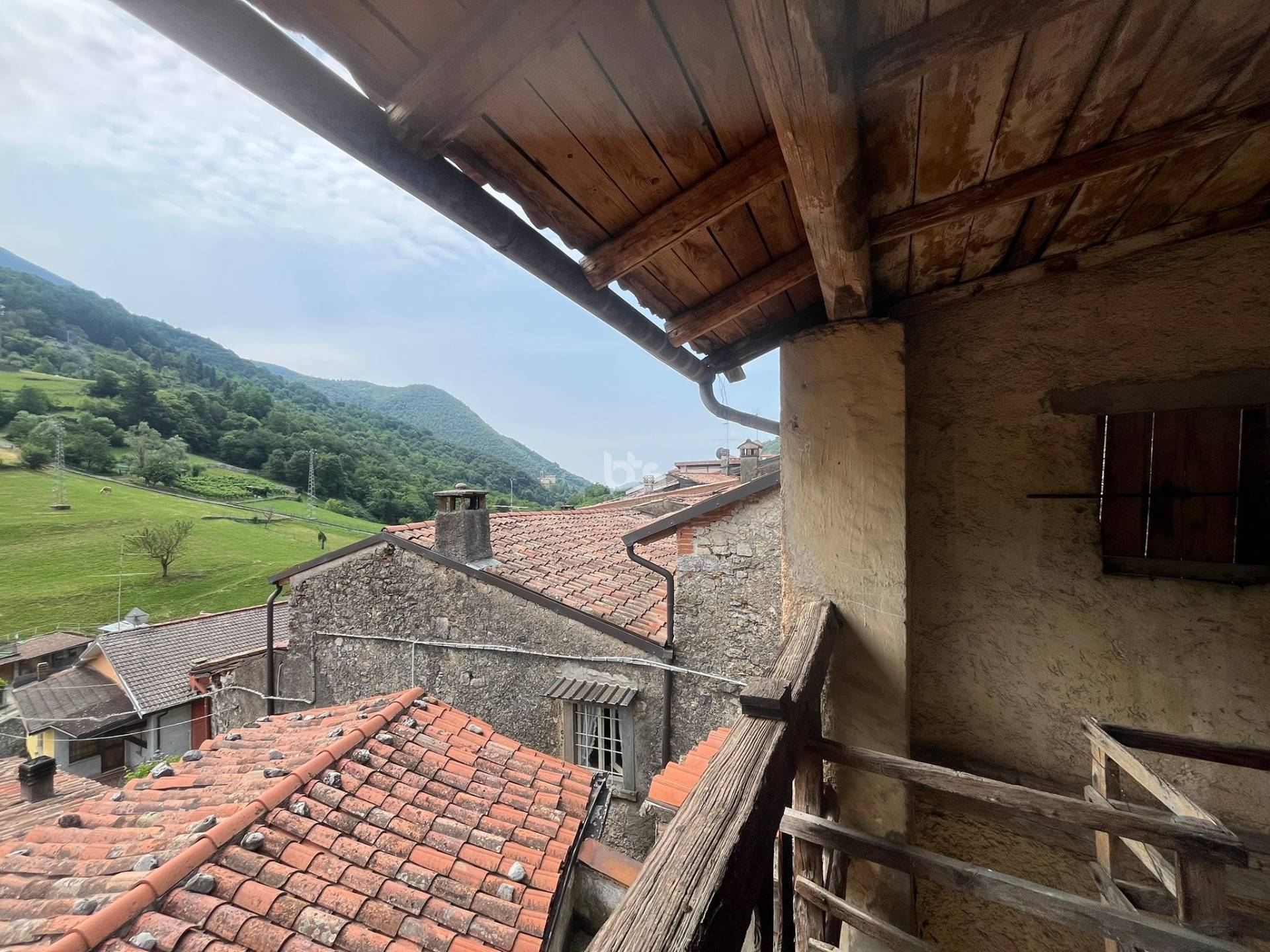 Immagine 21 di Rustico / casale in vendita  in via santa maria 1 a Adrara San Martino